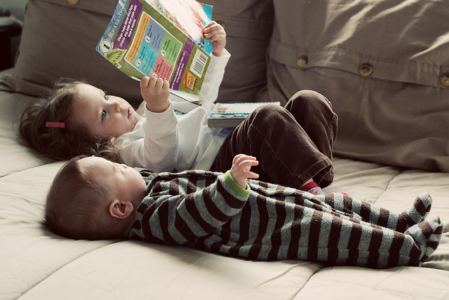 Bébés-lecteurs à la biblioplage