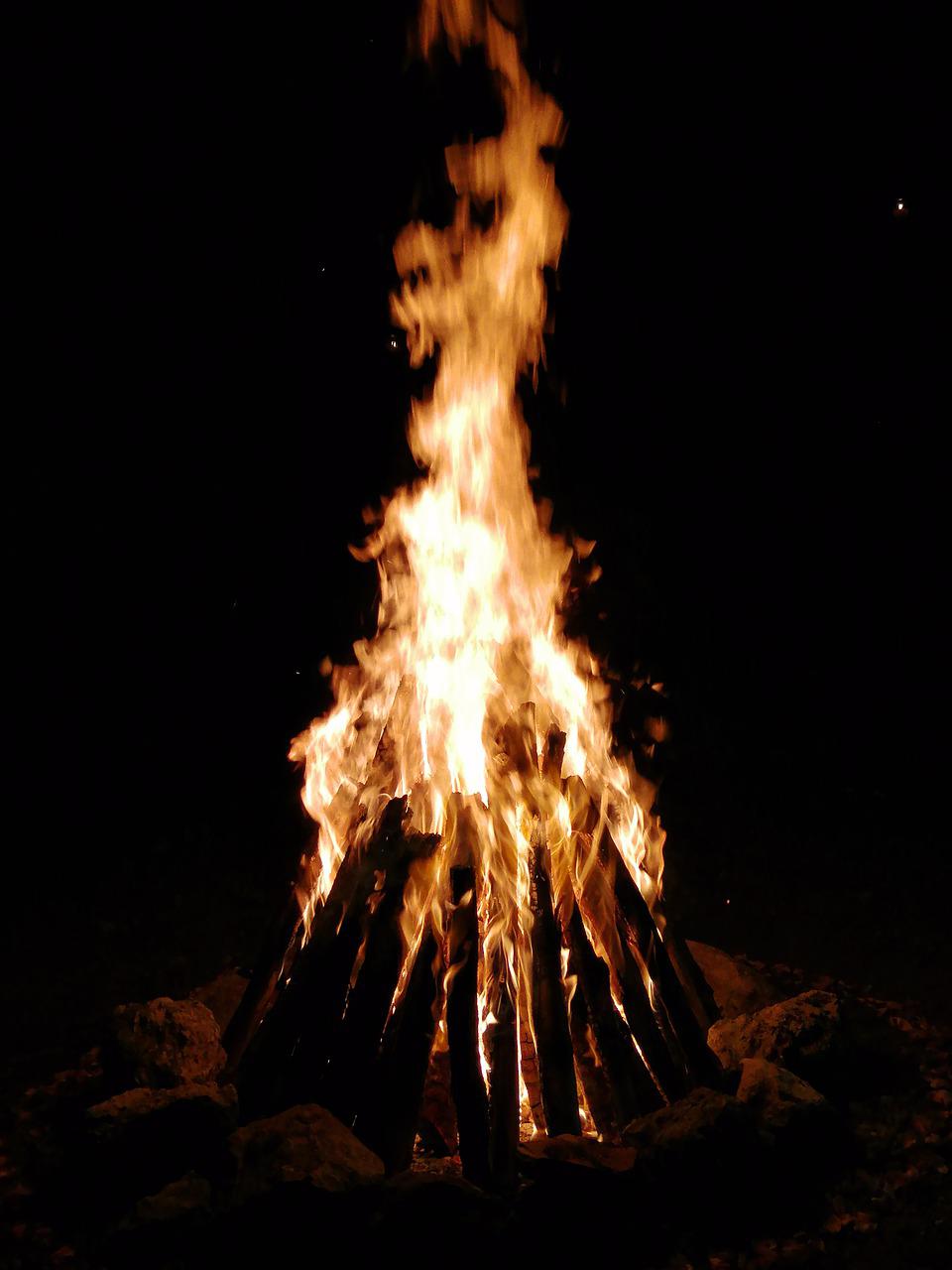 Feux de la saint-jean