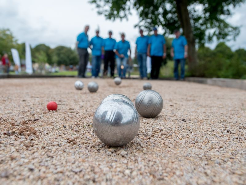 Concours de pétanque