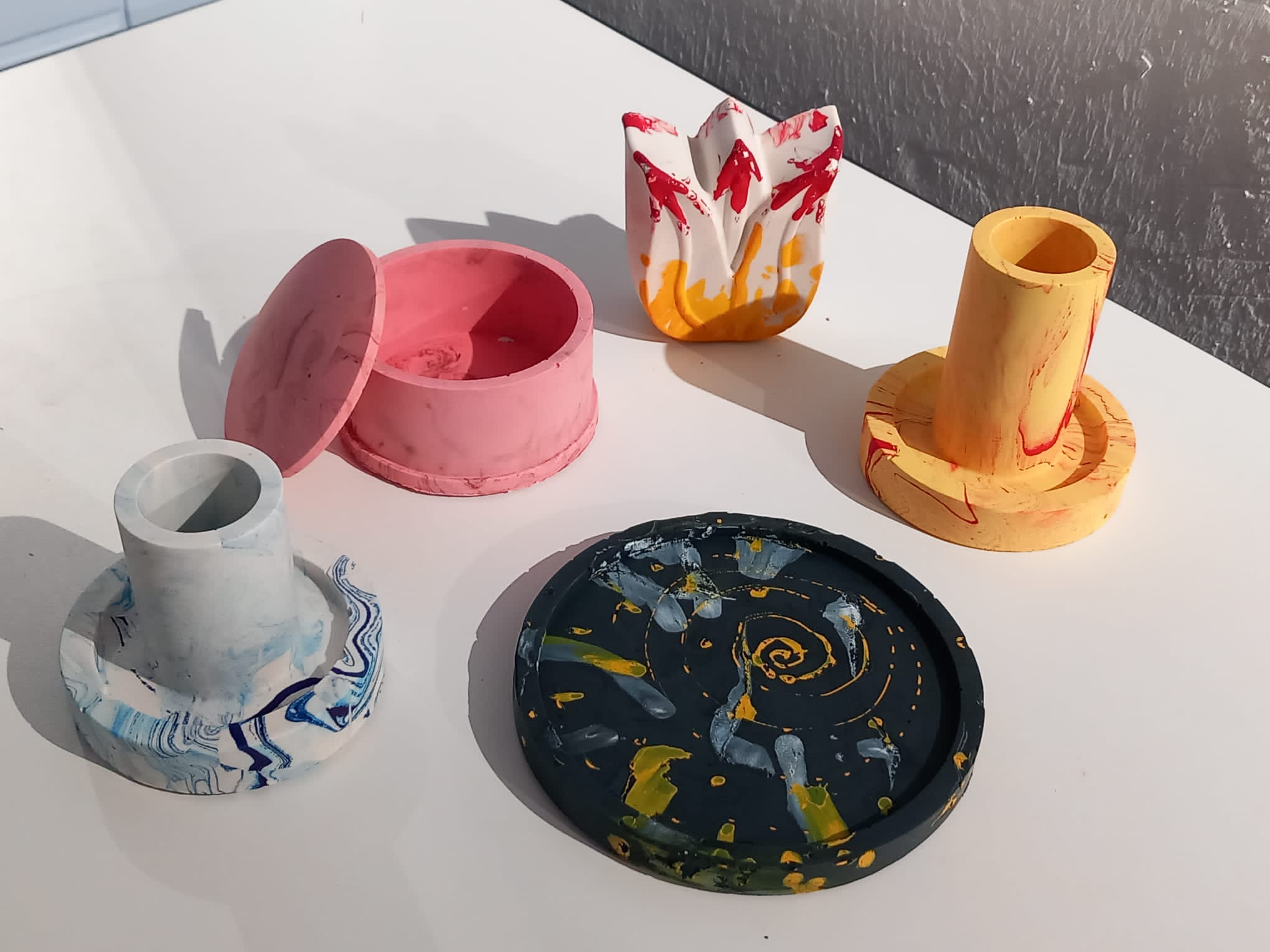 ATELIER MOULAGE EN JESMONITE