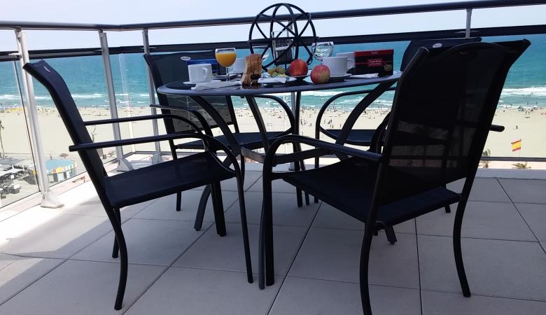 Terrasse Petit Déjeuner