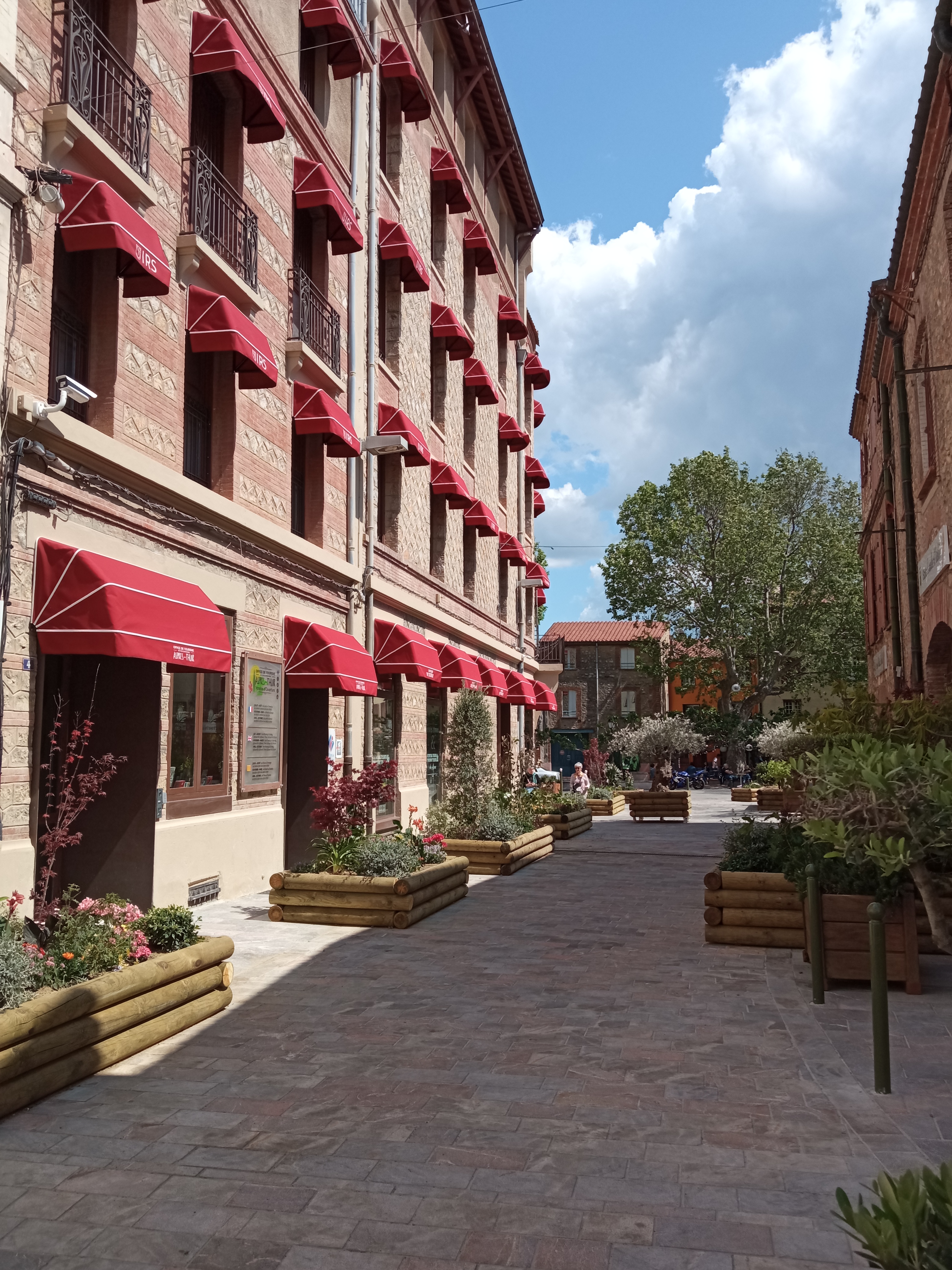 INSTITUT REGIONAL DE SOMMELLERIE SUD DE FRANCE – CAMPUS DE THUIR