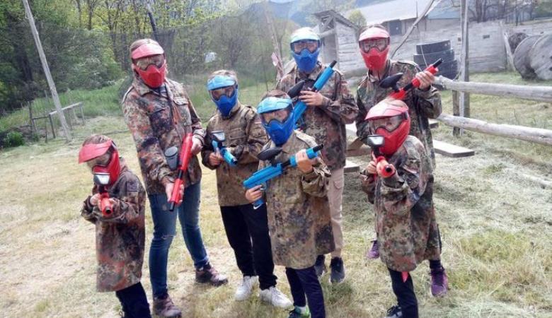 PAINTBALL