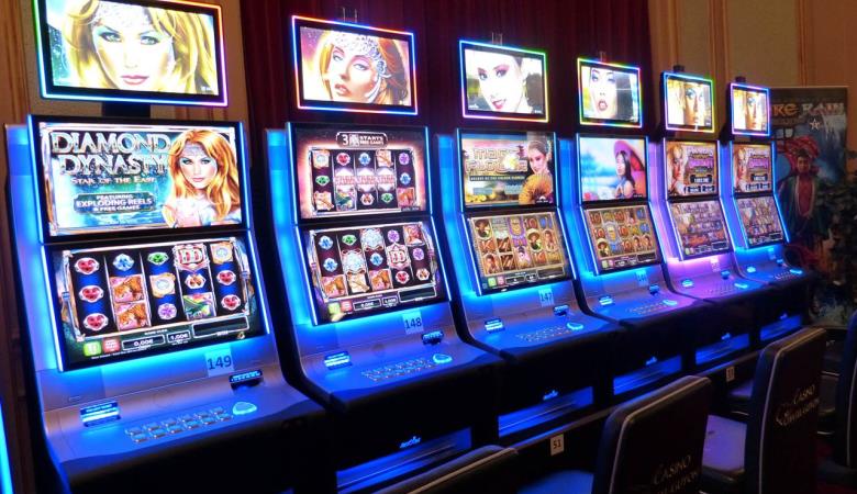 2-loisirs-culturels-casino-machine-a-sous