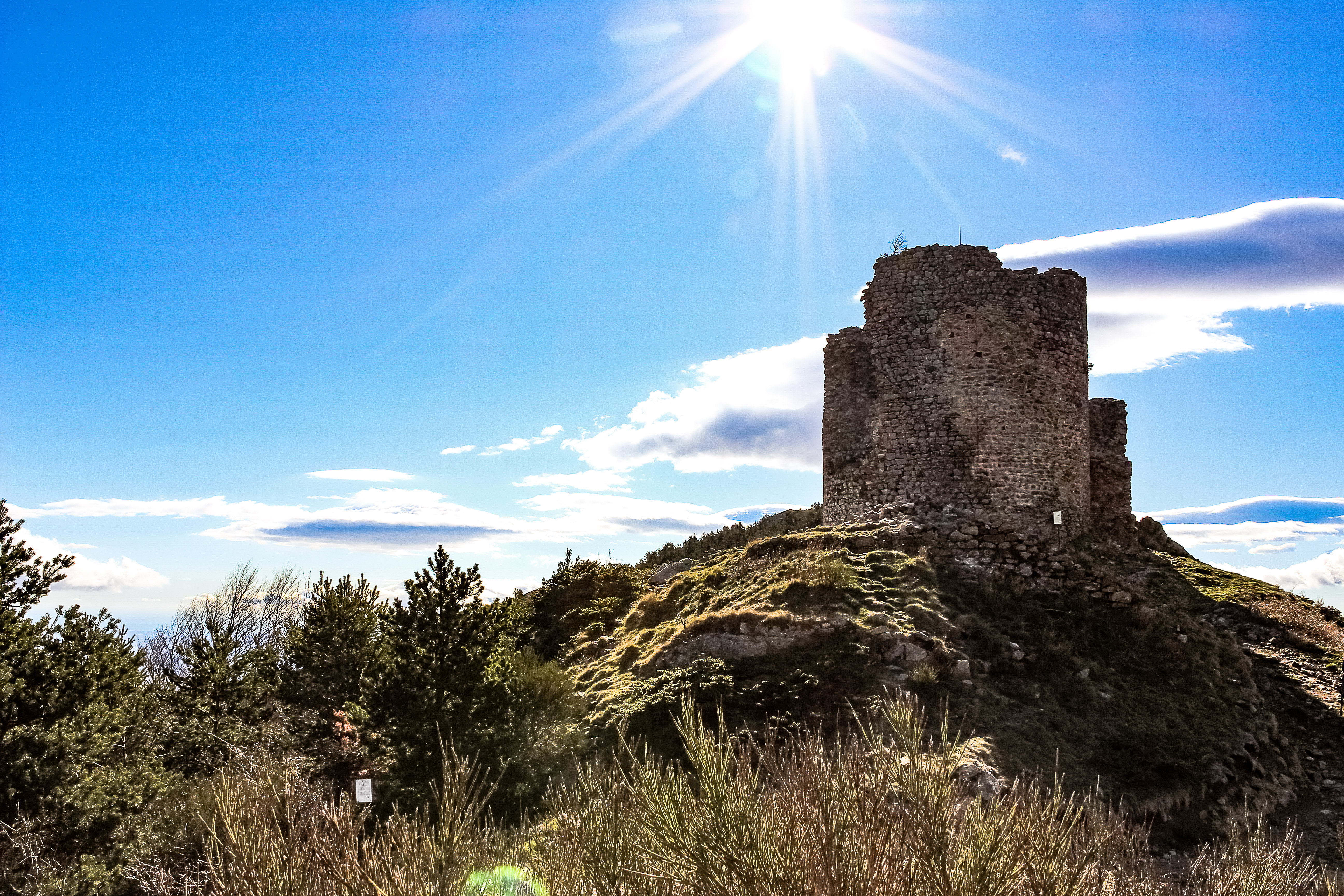 Randonnées accompagnées à batère : Entre nature, patrimoine et mémoire minière