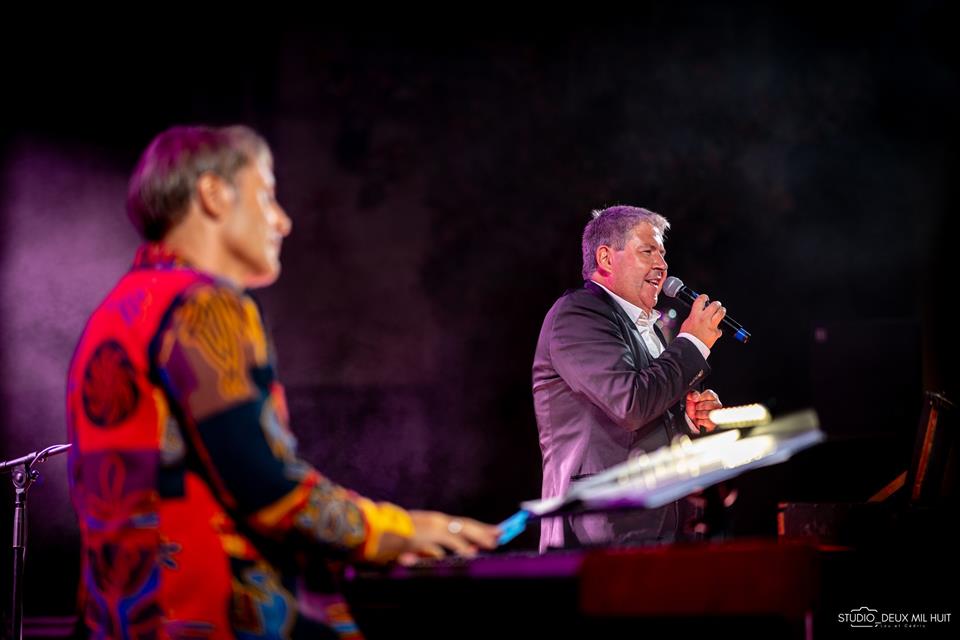 Piece de theatre "voyage en parodie"
