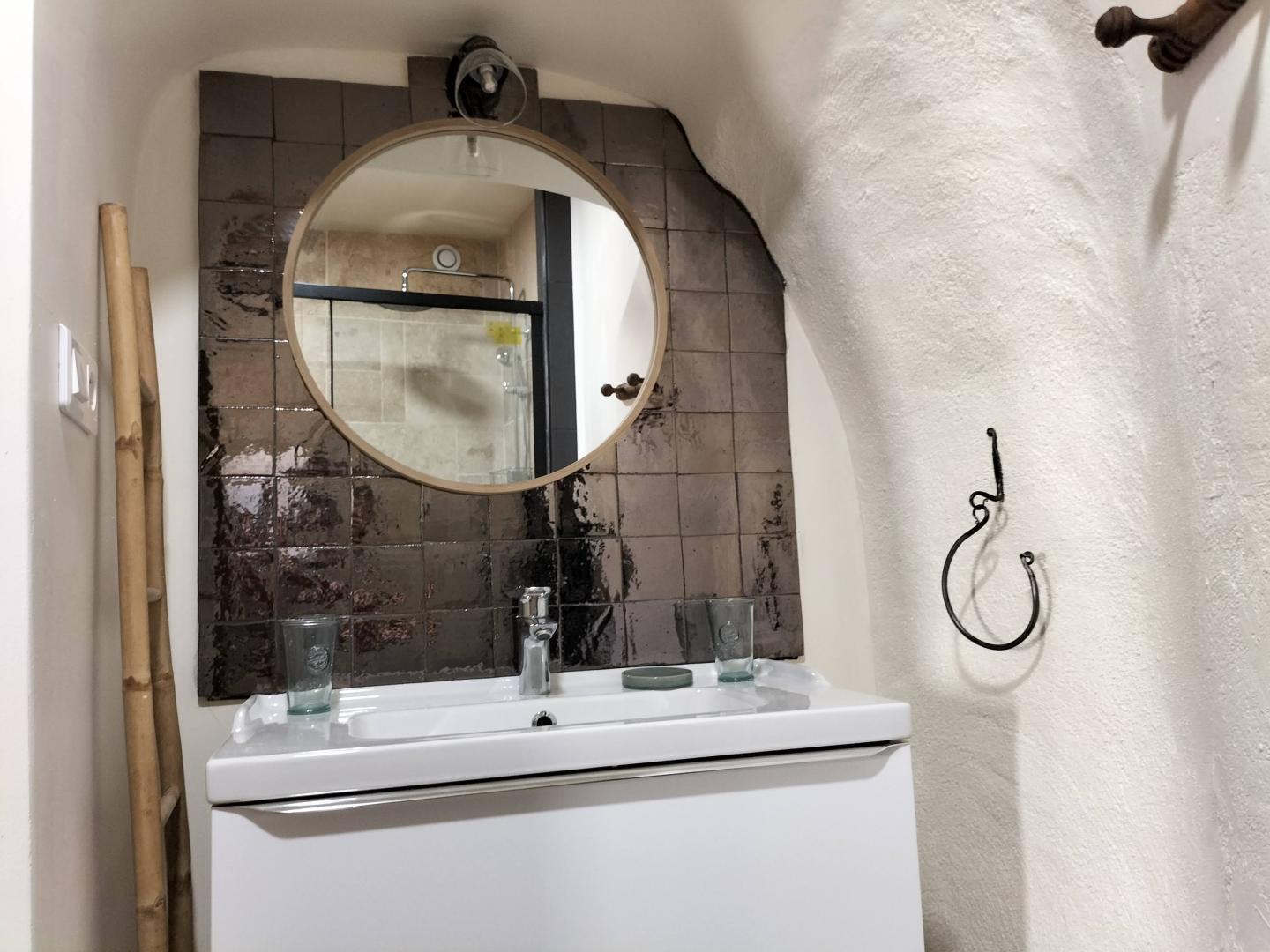 CHEZ SUZANNE- APPARTEMENT VALLESPIR — photo 3