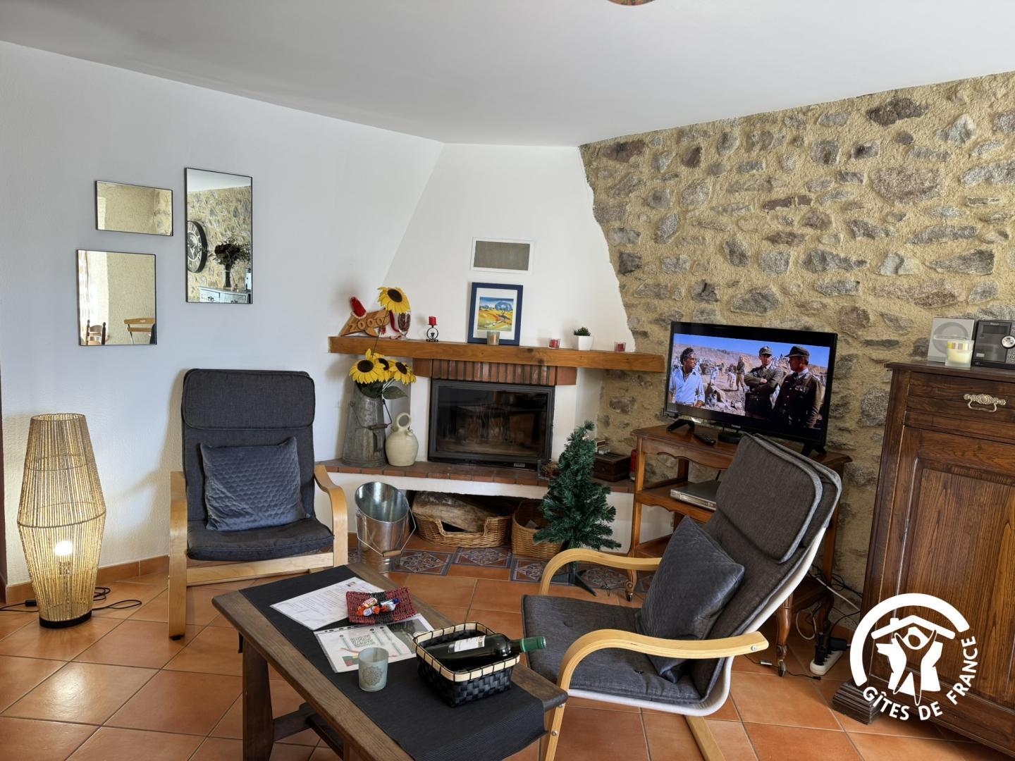 Les Angles - Village station