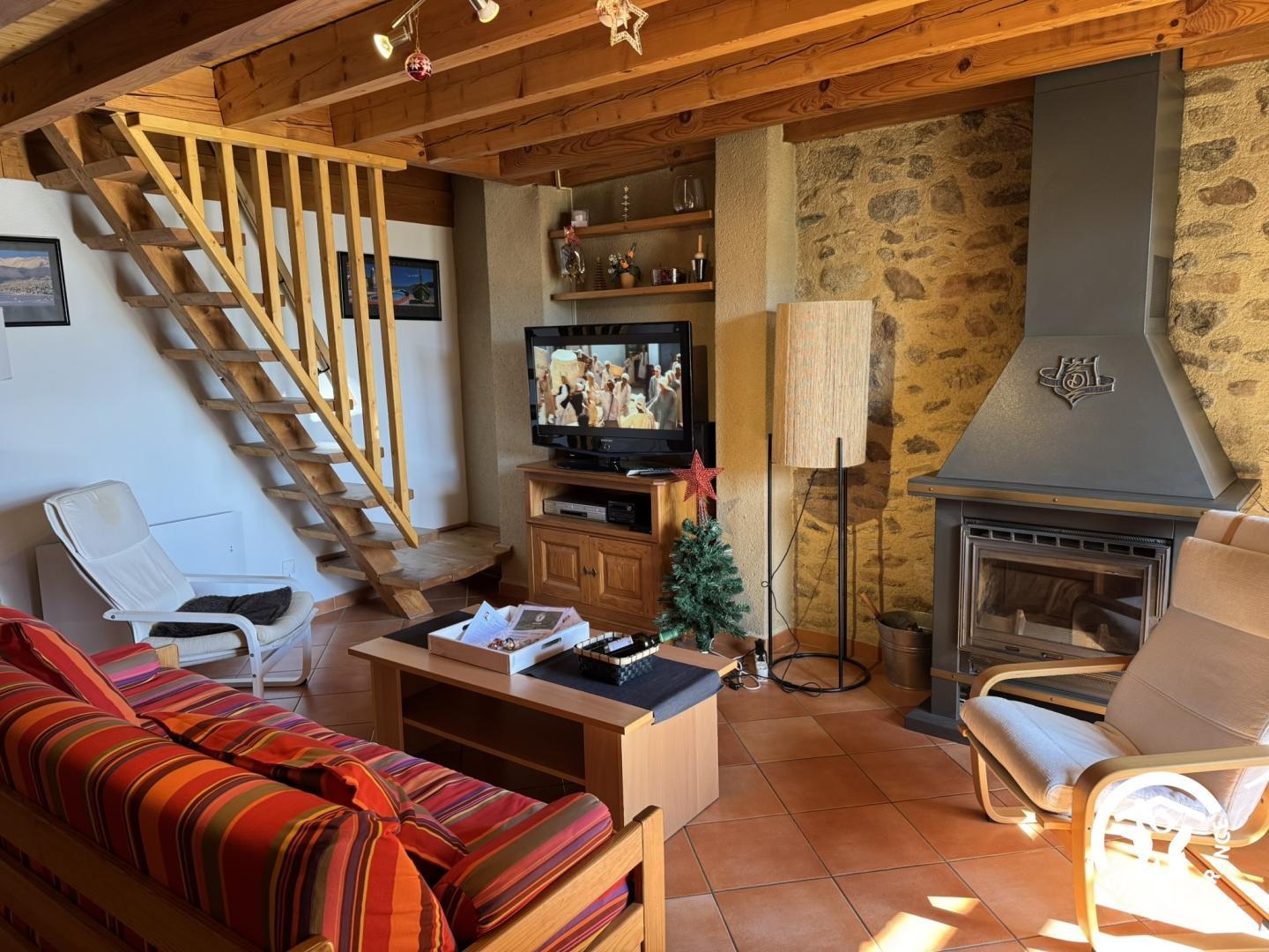 Les Angles - Village station