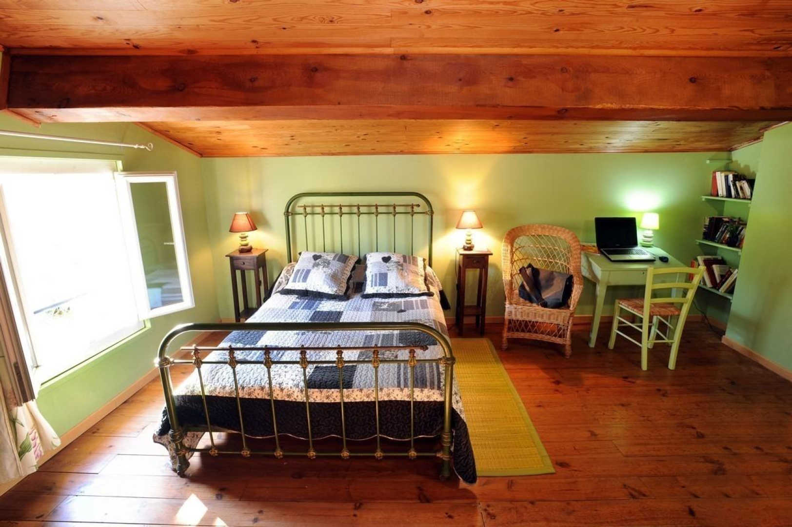 66G101524 3dbbe9e3aca64838b613d3aa2e2e2f67