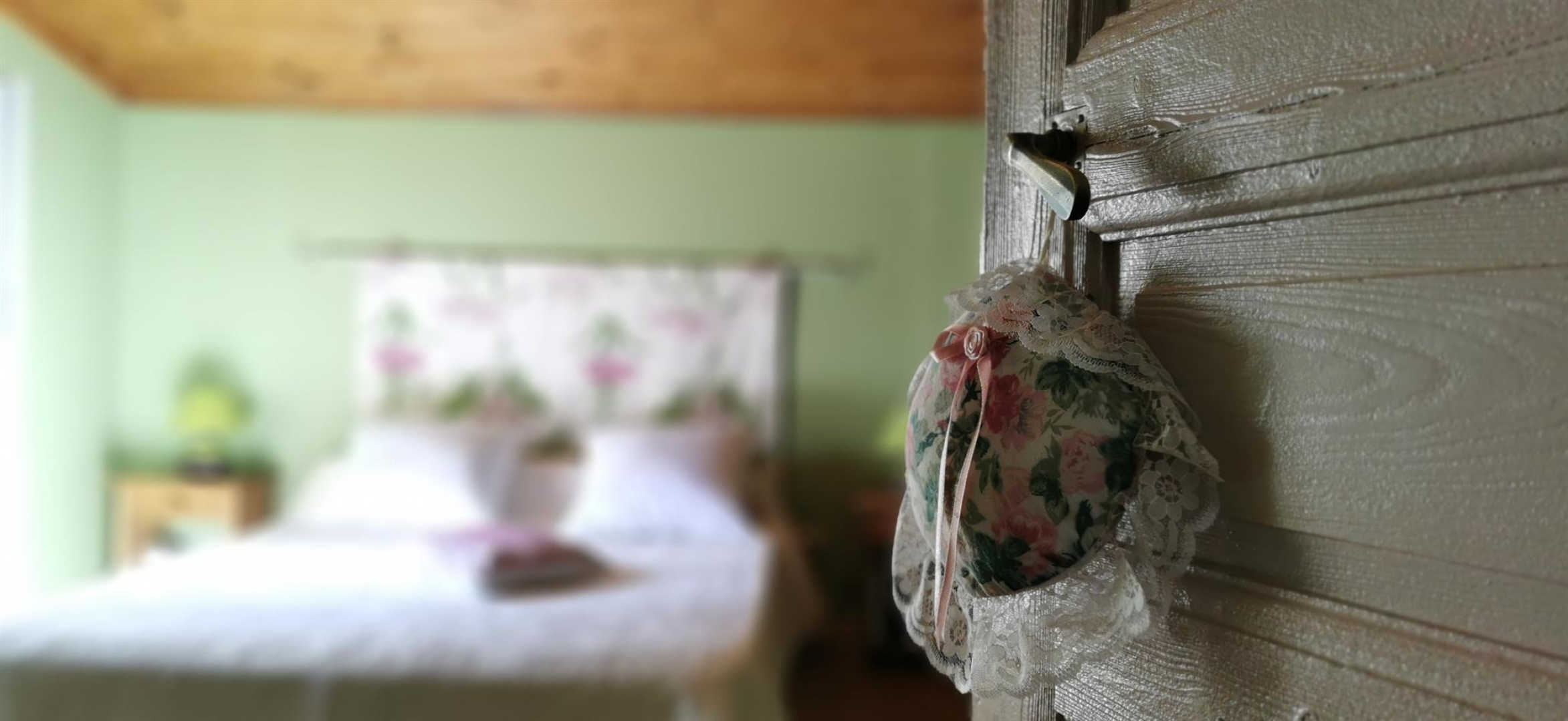 66G101524 70fbc4040fc9471cb47944a2bcc012b3