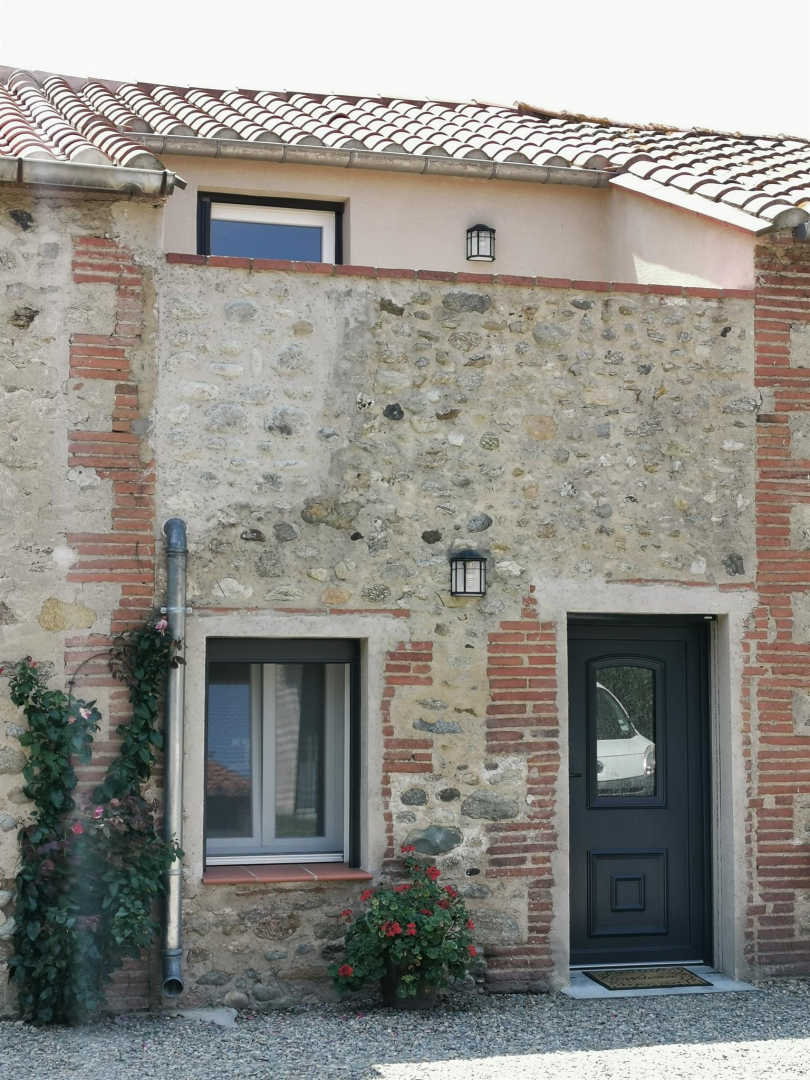 66G101530 c3f626526e854d0085fb88dc176e8737