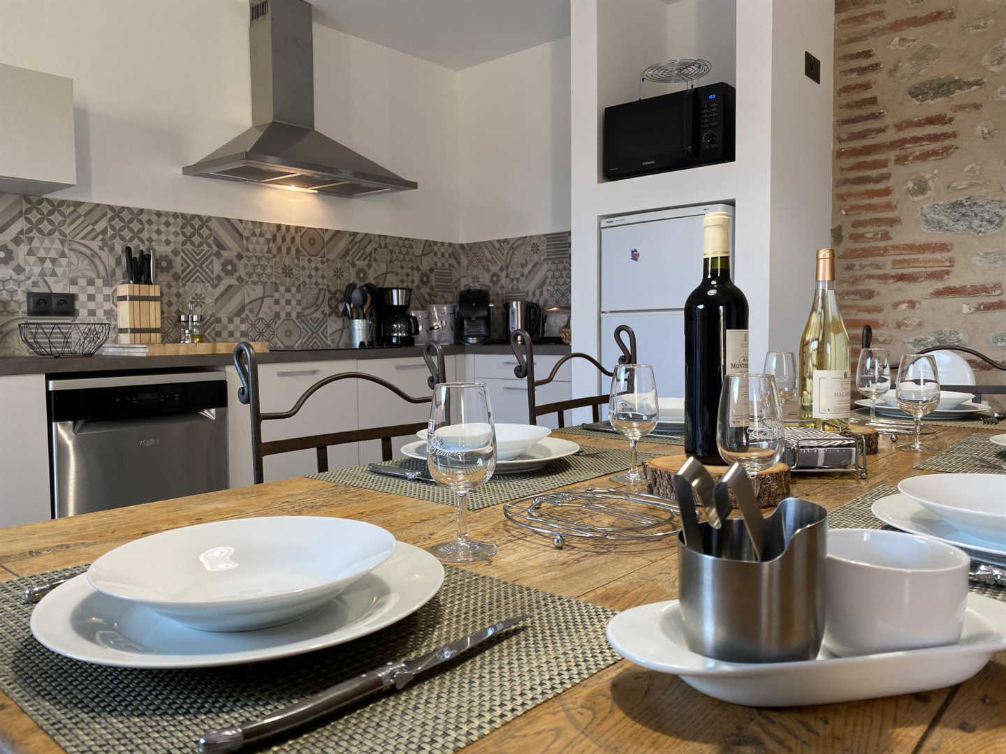 66G102601 9232c2b1c0ab45e58bf974597a97c51a