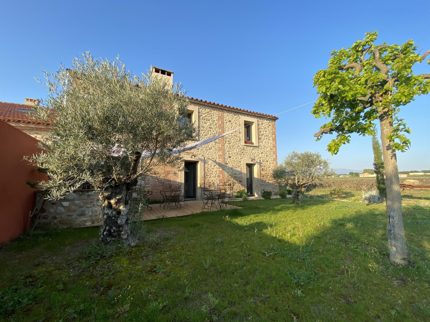 66G102601 c5e8bb86dc154bbab88bcba4ff1466f1