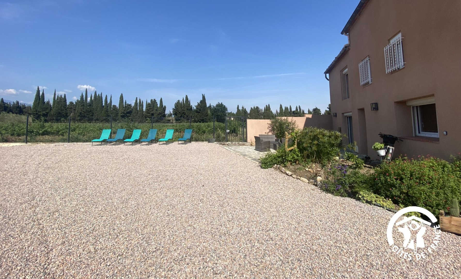 66G103304 0798e2032baa49cd855196eb9b24a667