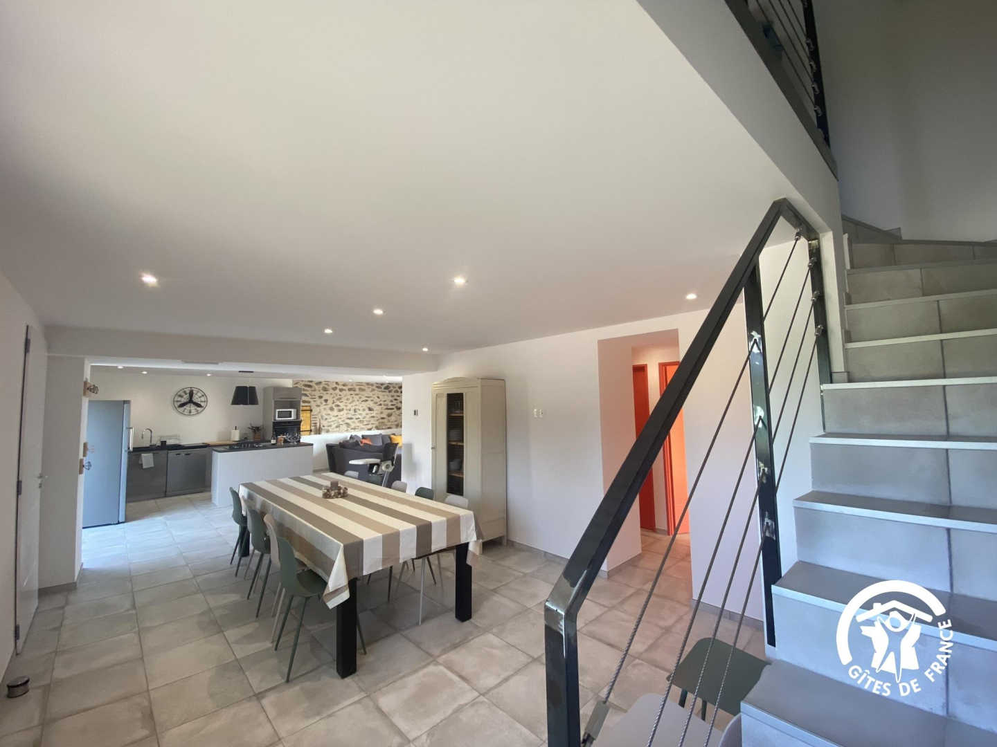 66G103304 64e99ec52c7746ce8f5658ba771b0668