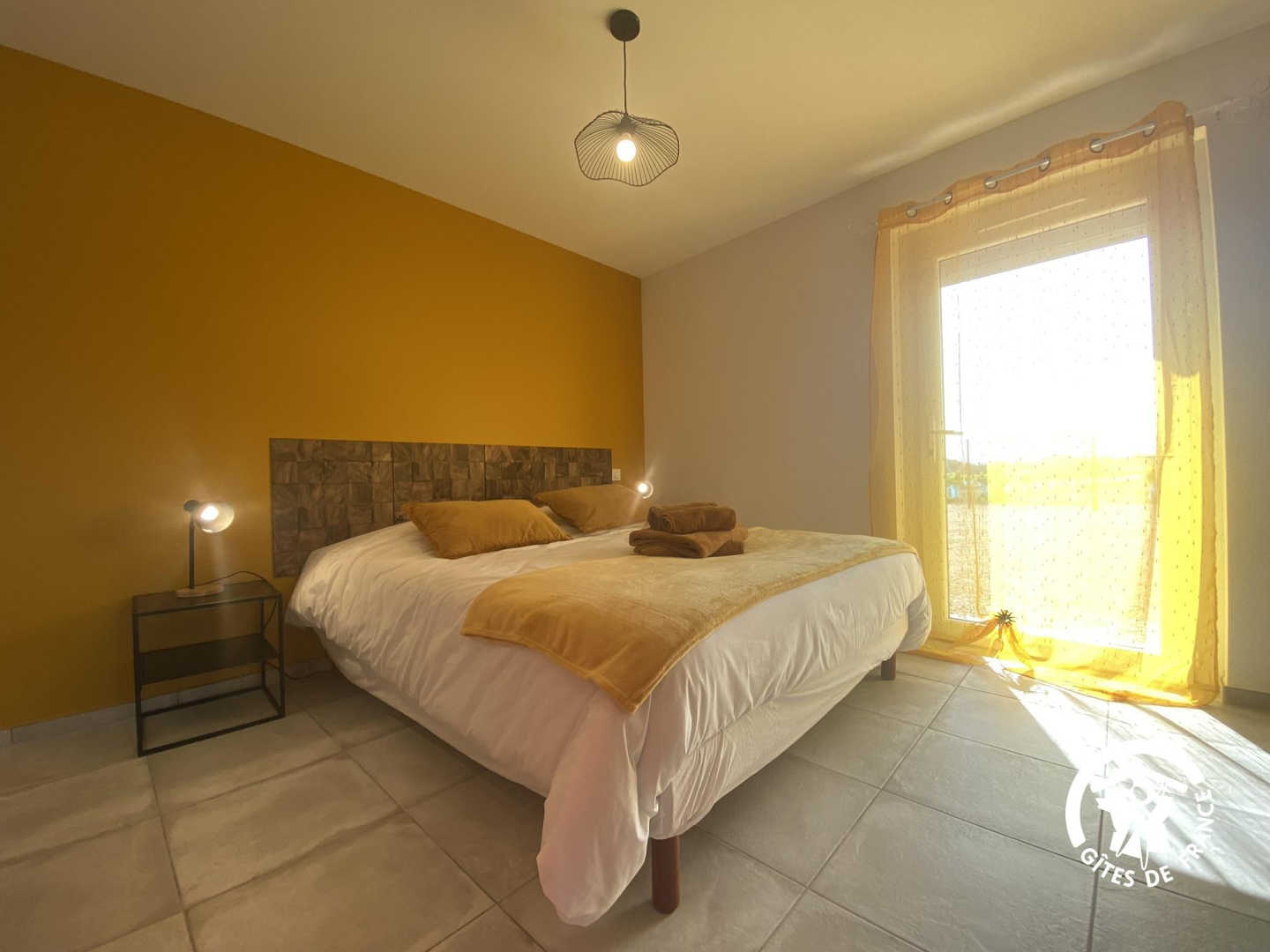 66G103304 71014671878f443d8bfb86319e49fdd8