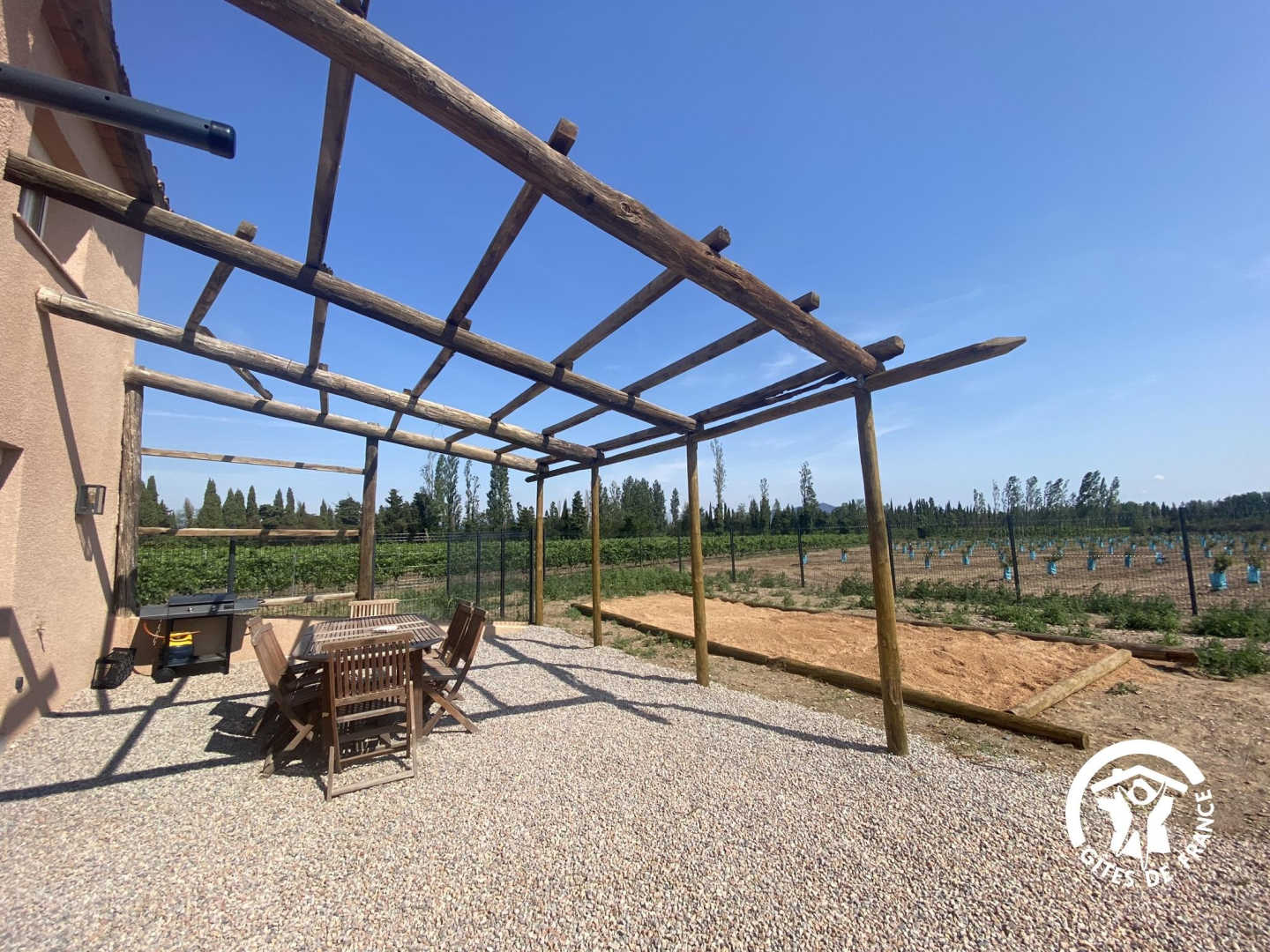 66G103304 86586e8fa289499daa9658f454c7e97a