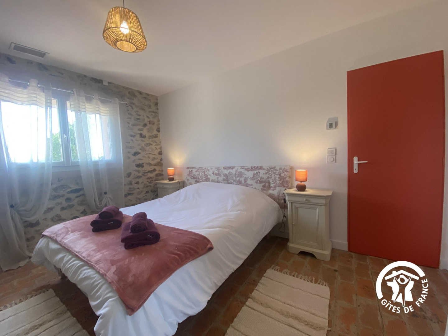 66G103304 93d56f51a6f24533a66b0047b7579fd5