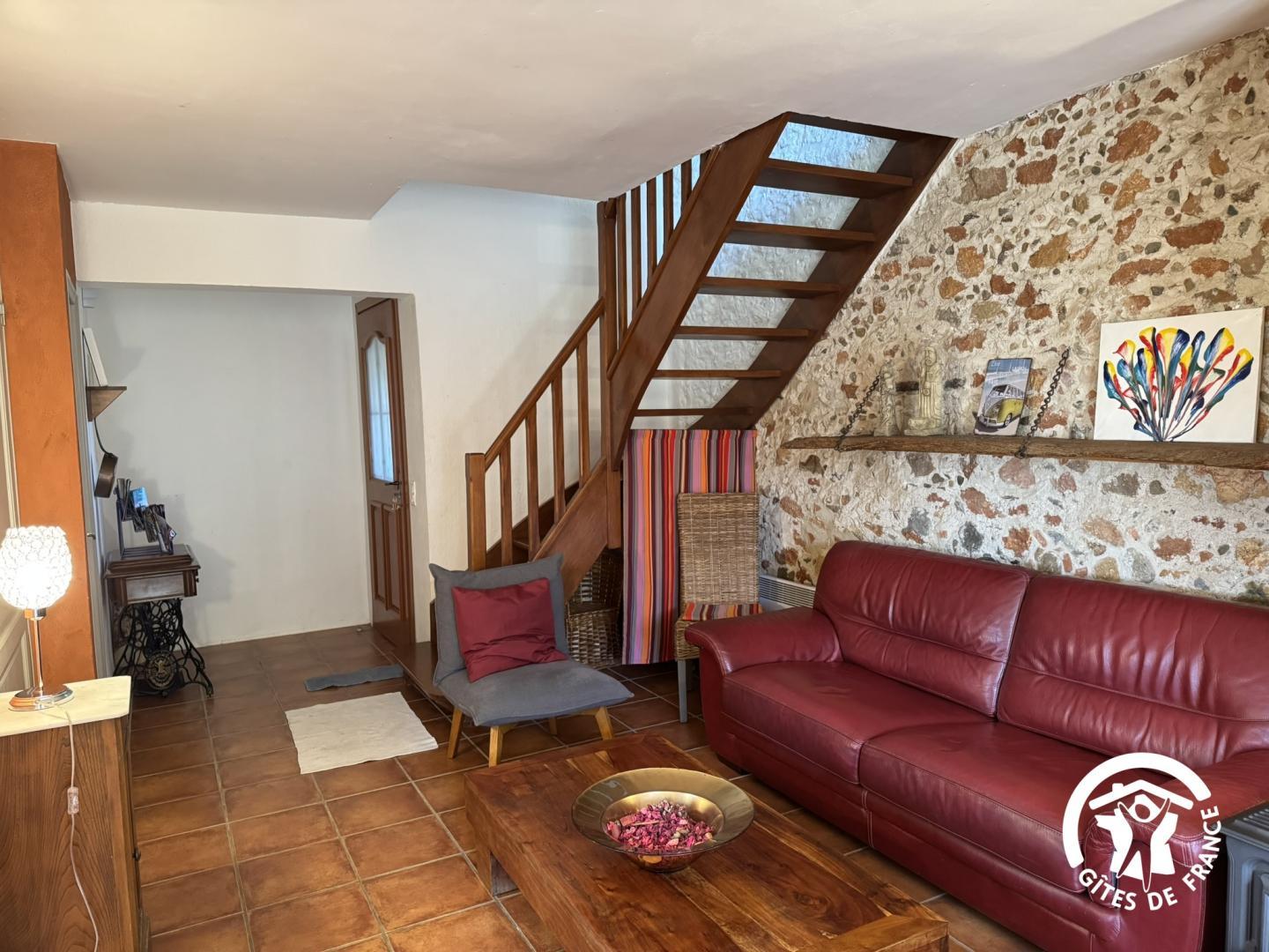 66G103305 2da0084bbbee4f0197e1082d443eeb0f