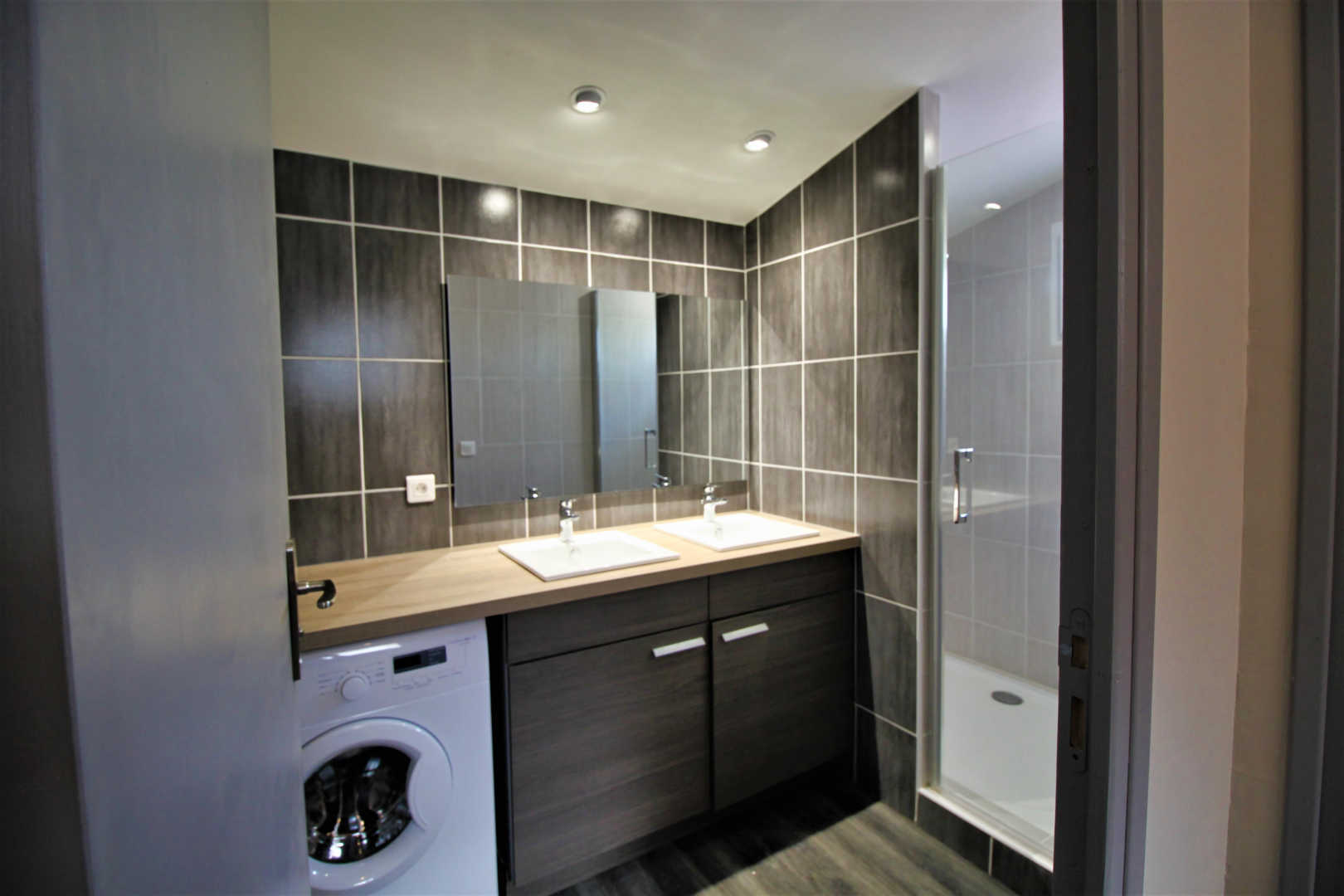 66G109903 abe6c1ed919f42918fcc3313d4b6acf5