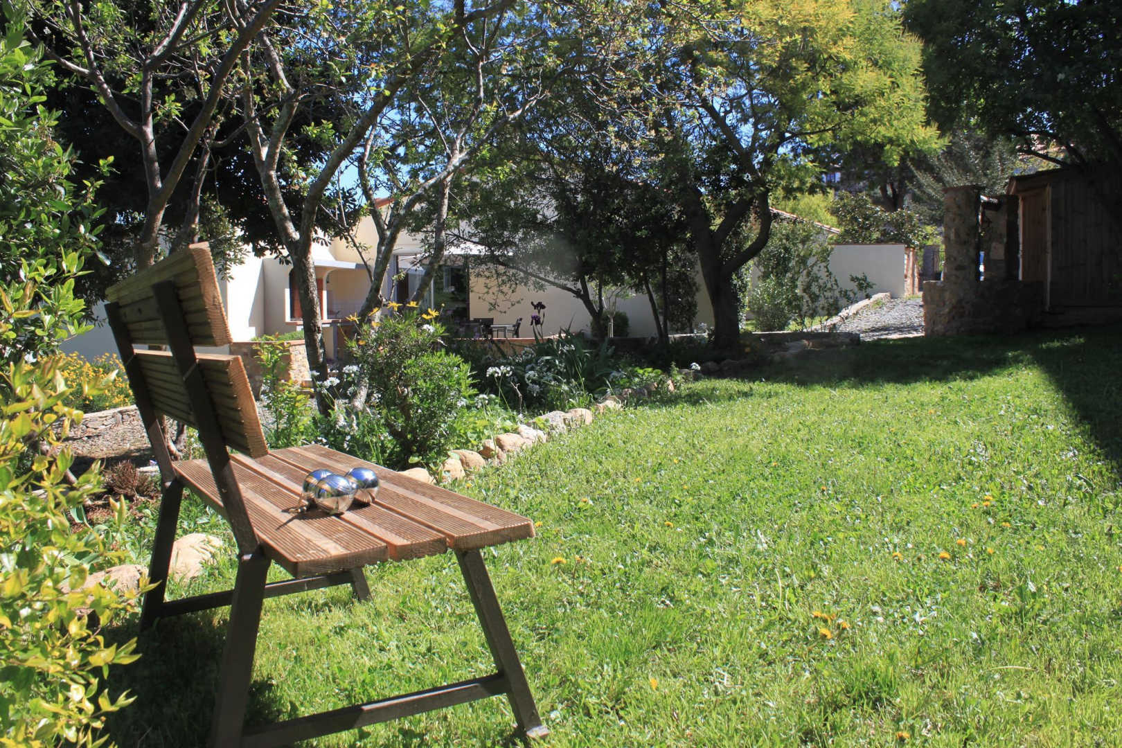 66G109903 e5b750af156f46ccbac8ec5ac71c7752