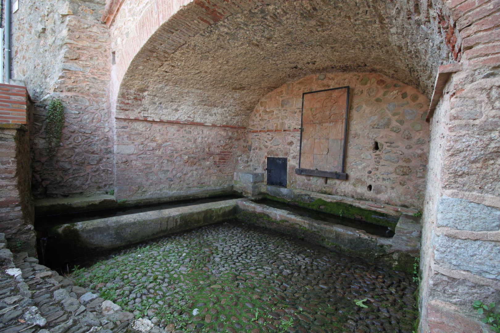 66G109903 f31f7836a171485e870742bc884a9968