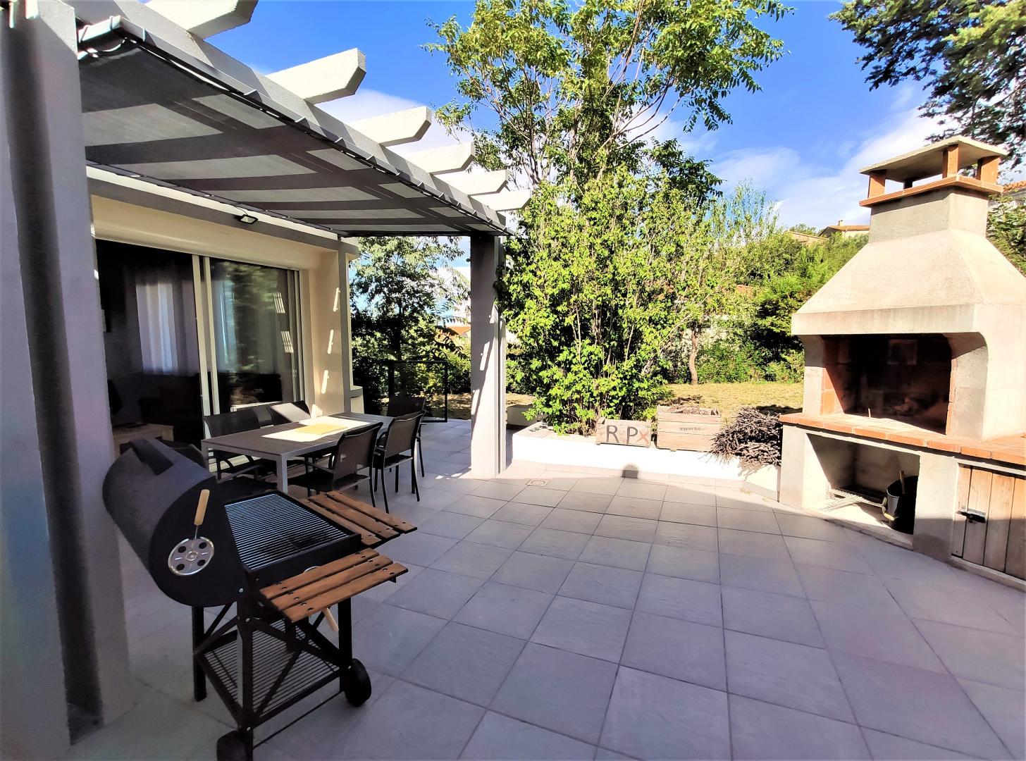 66G109904 3d7316080a024b4b9cce3e0aed8e0c0d