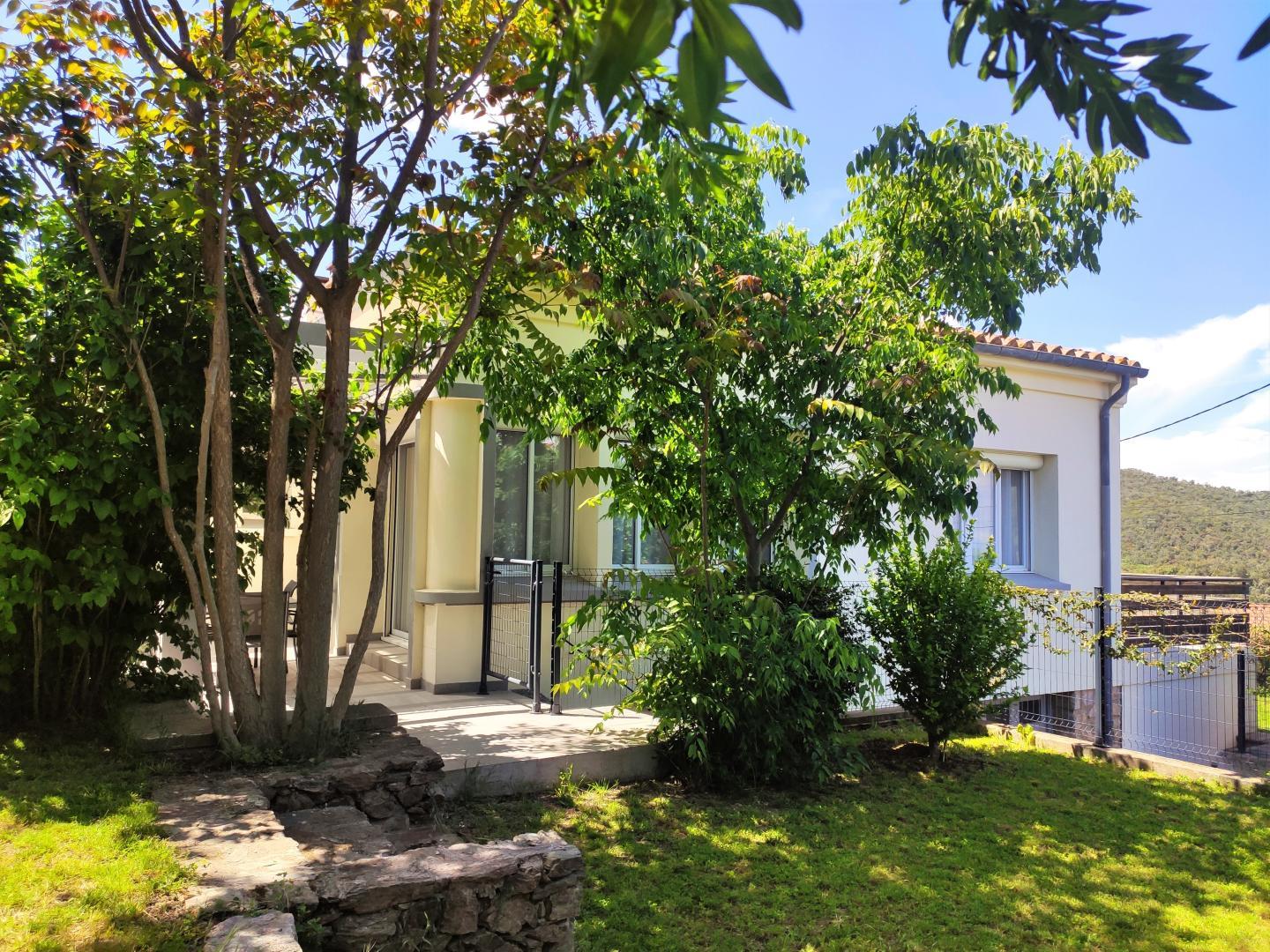 66G109904 466eacbc86954a59913d6f8d76efbadd