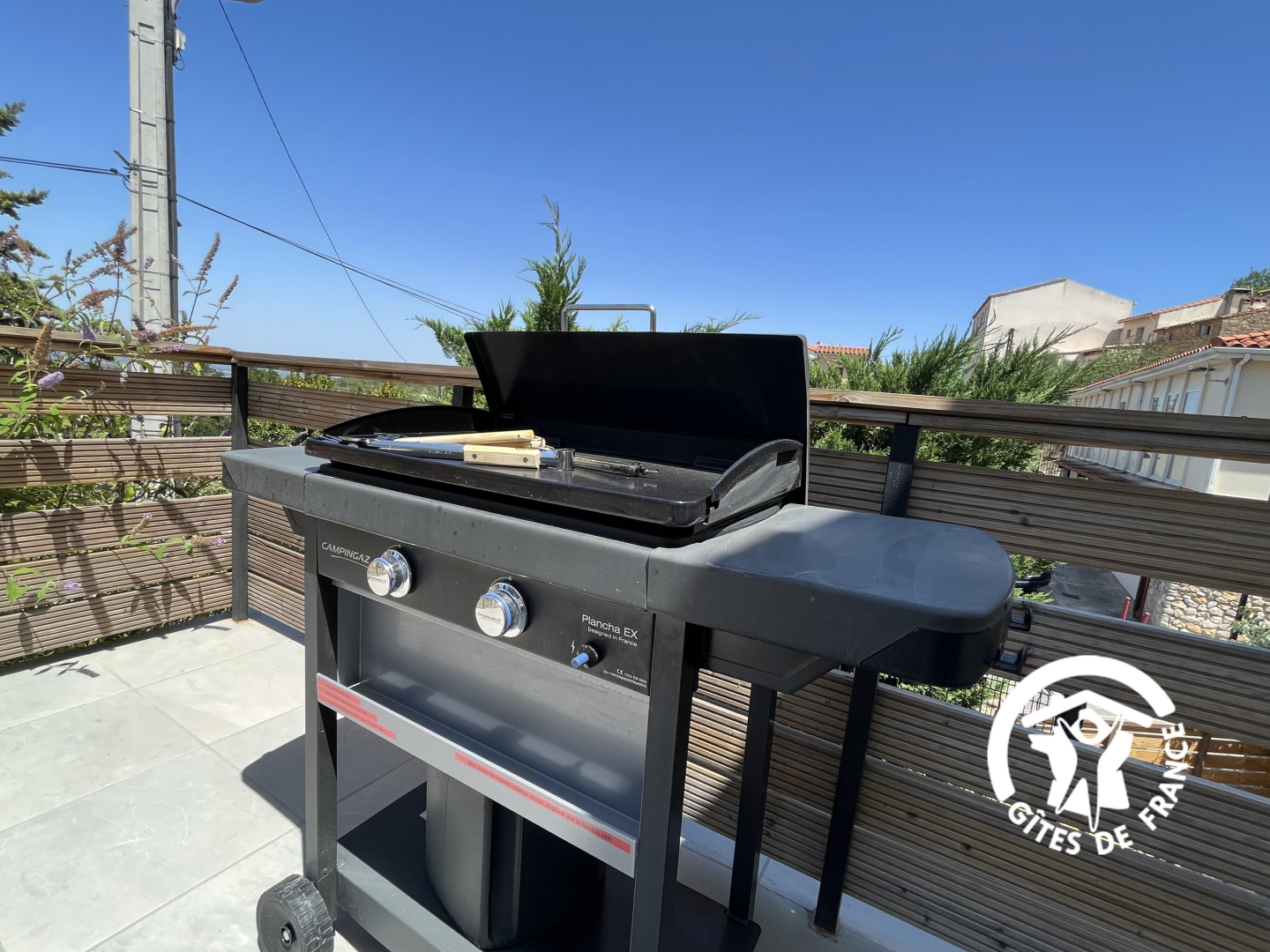 66G109904 9968deb81082402aaf4af0cd215593dd