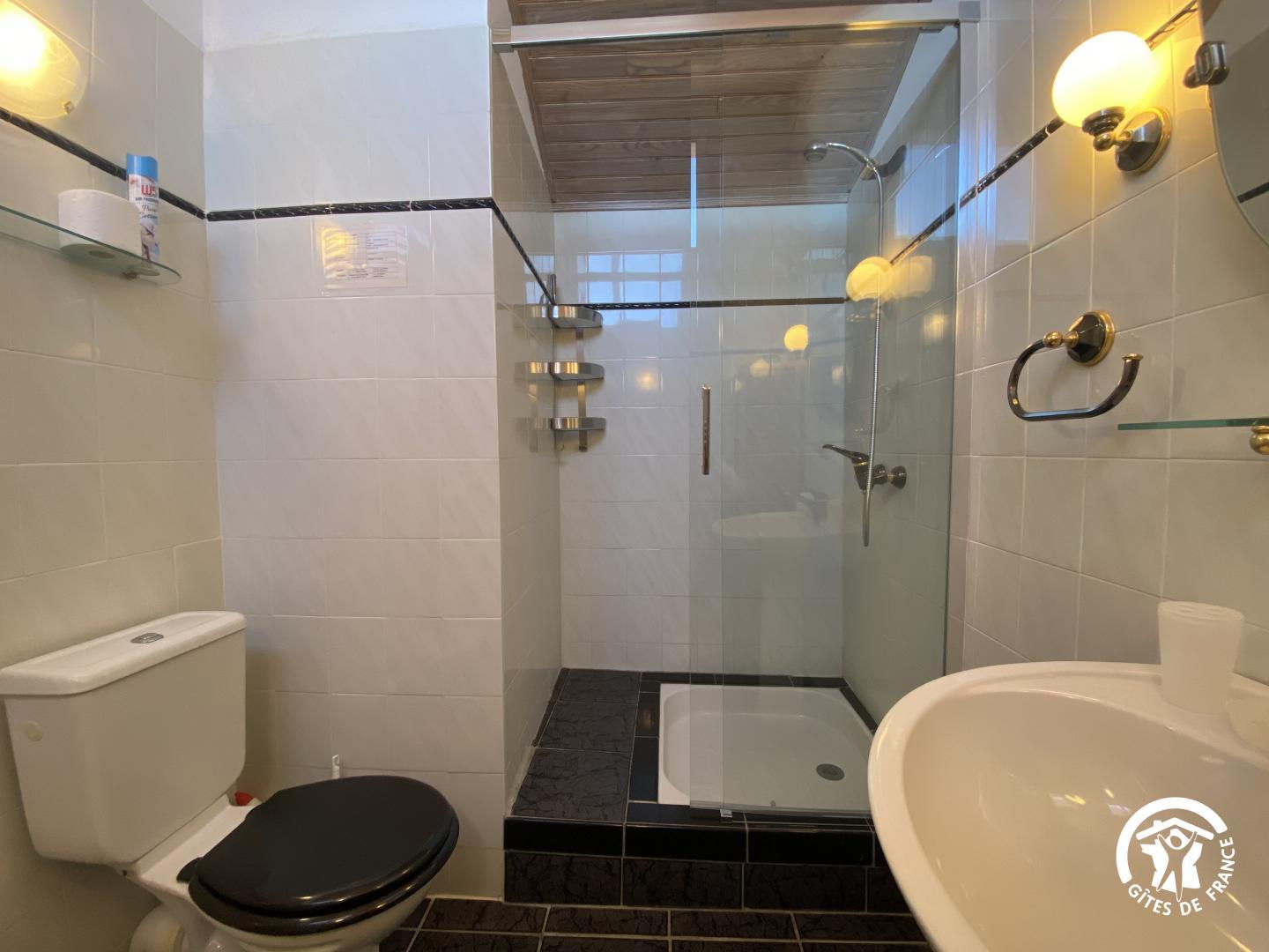 66G109905 8edfc0d2eaca4e4da4730eb1f6d58789