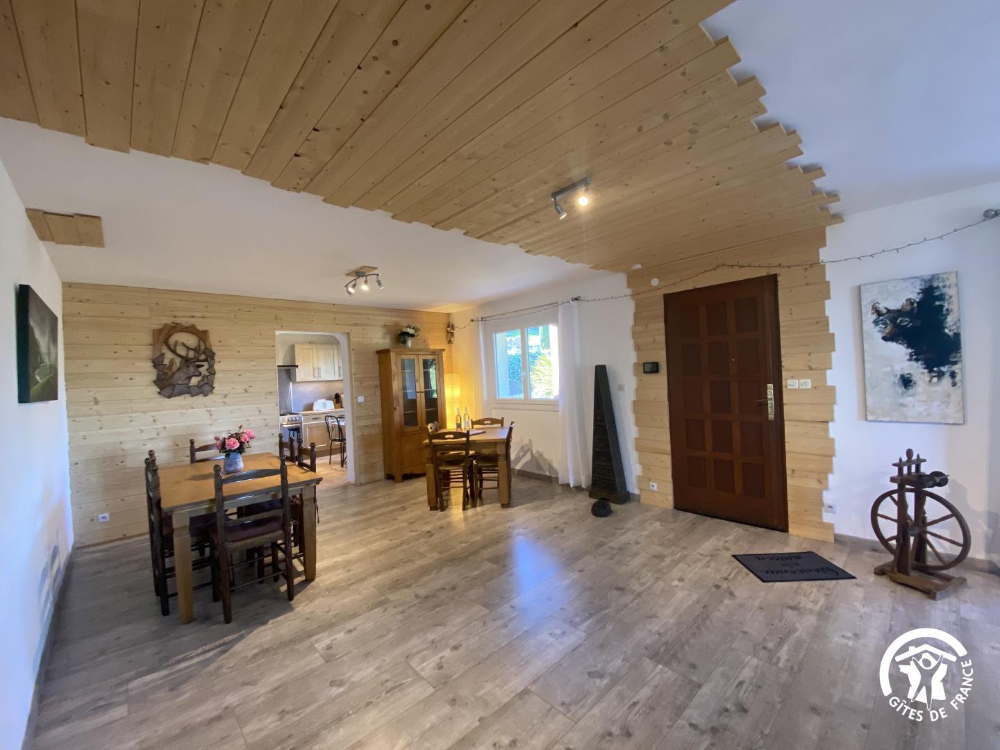 66G109905 ecafa09c3e28474da4e986ba486a744e