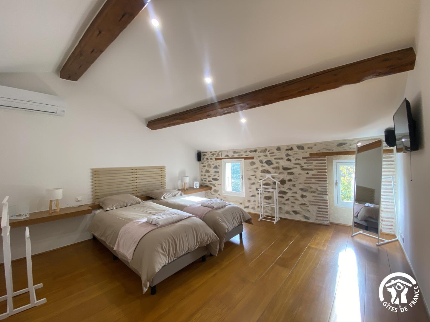 66G111201 1875733e3159474098ccea344003fd86