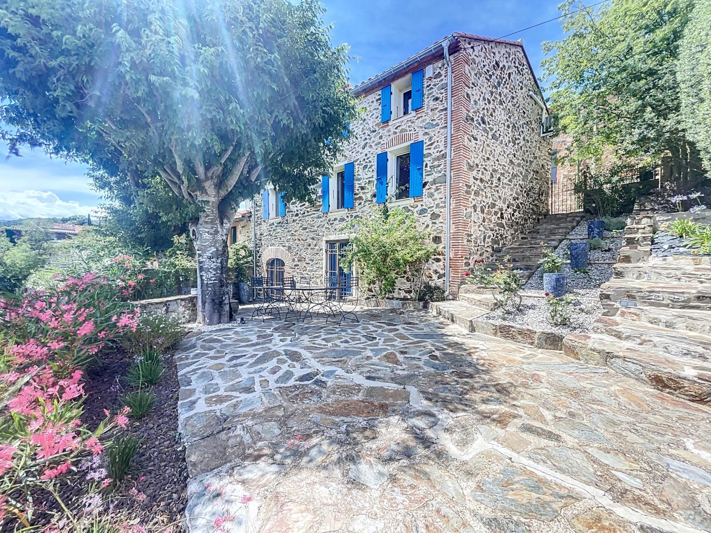 66G111201 a9ab56e1e60747efbfa1b7e2d032463b