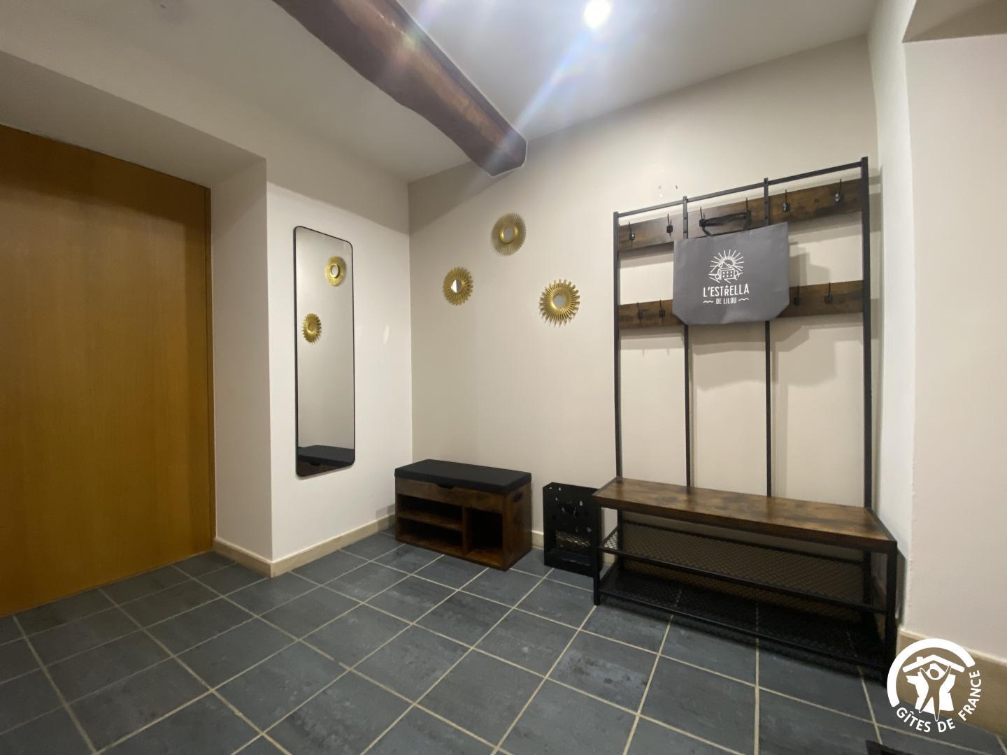 66G111201 ccd135ba3f394f8581bc1e96be83711a