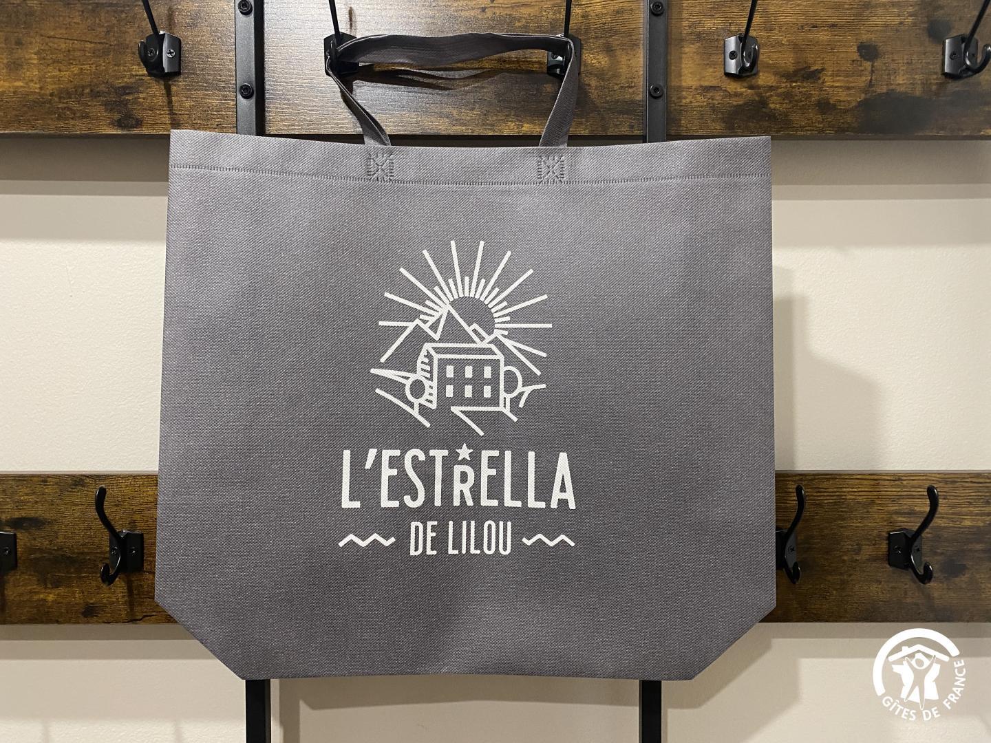 66G111201 d30024faa2b94da8b4f83ef269356abb