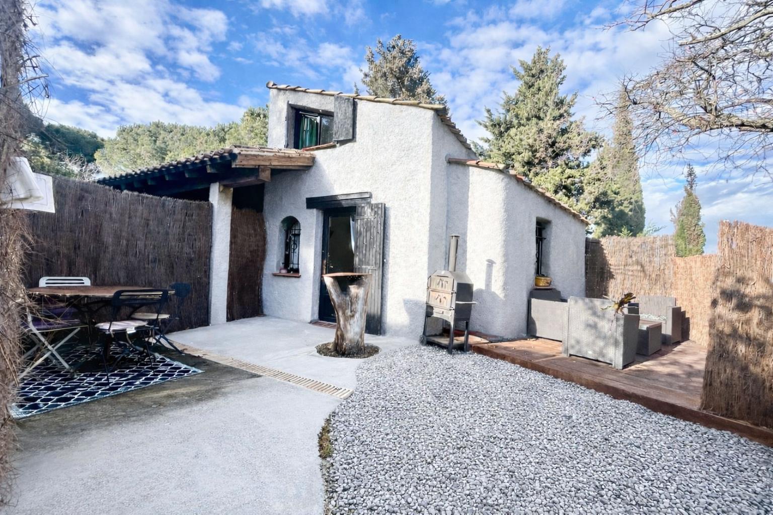CASOT MERVEILLE
