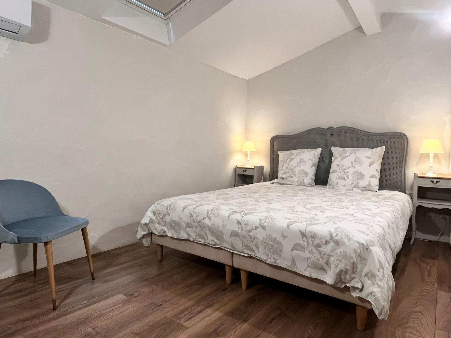 66G112605 f0eebd5b832e48e19a1af258d1719902