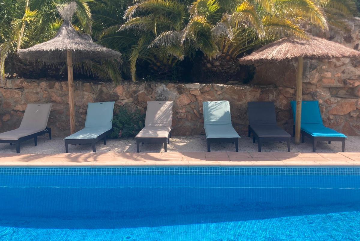 66G112606 6f6a63134bf740a5b18cacf230097ee6