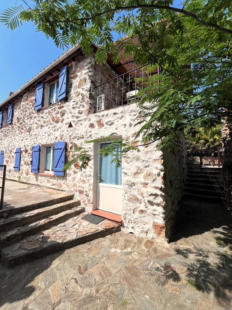 66G112606 a866100ac9f0465abc616f85d272587c