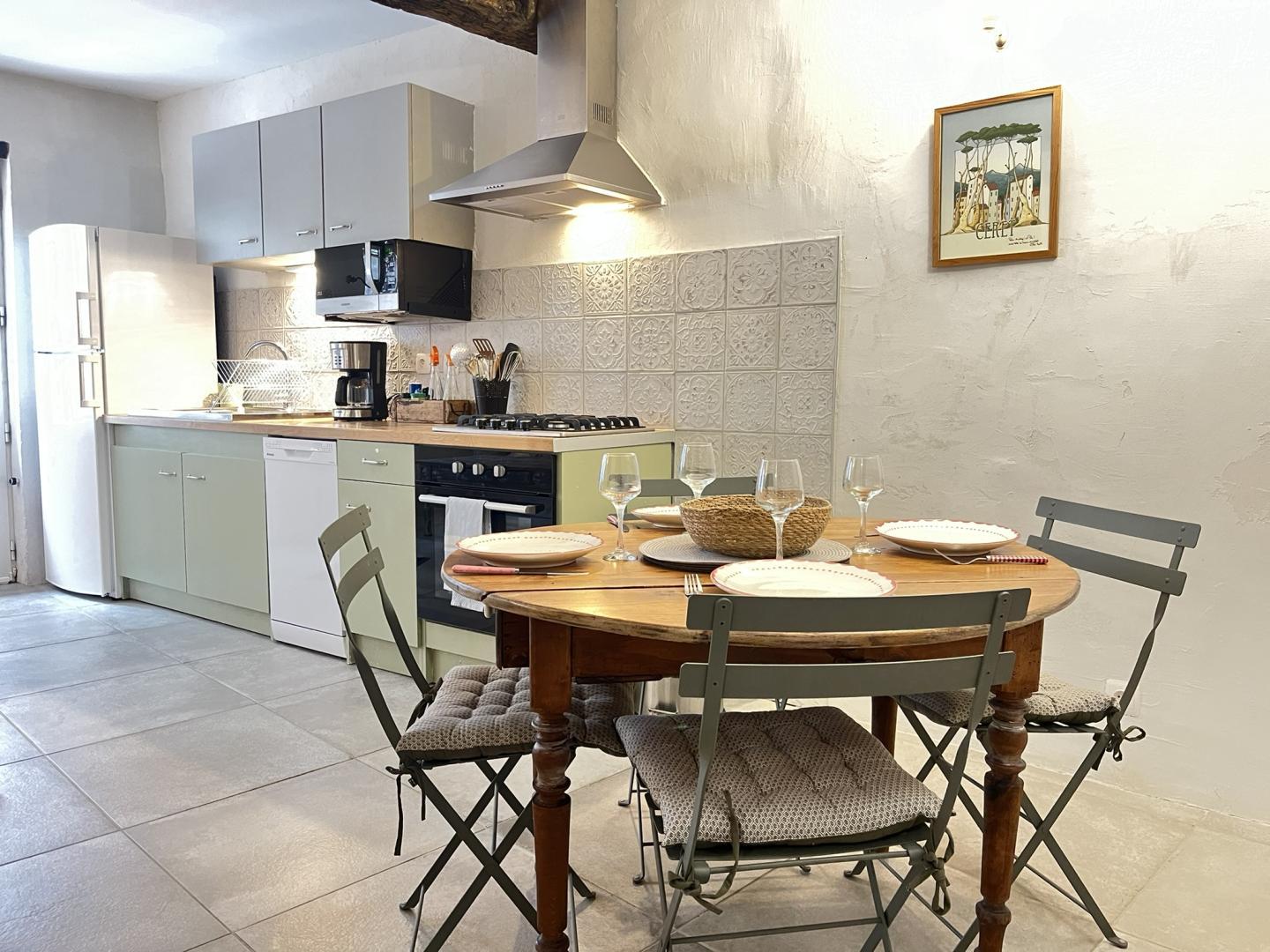 66G112608 c02ec20ac5b24365ad6ee29d025c7b14