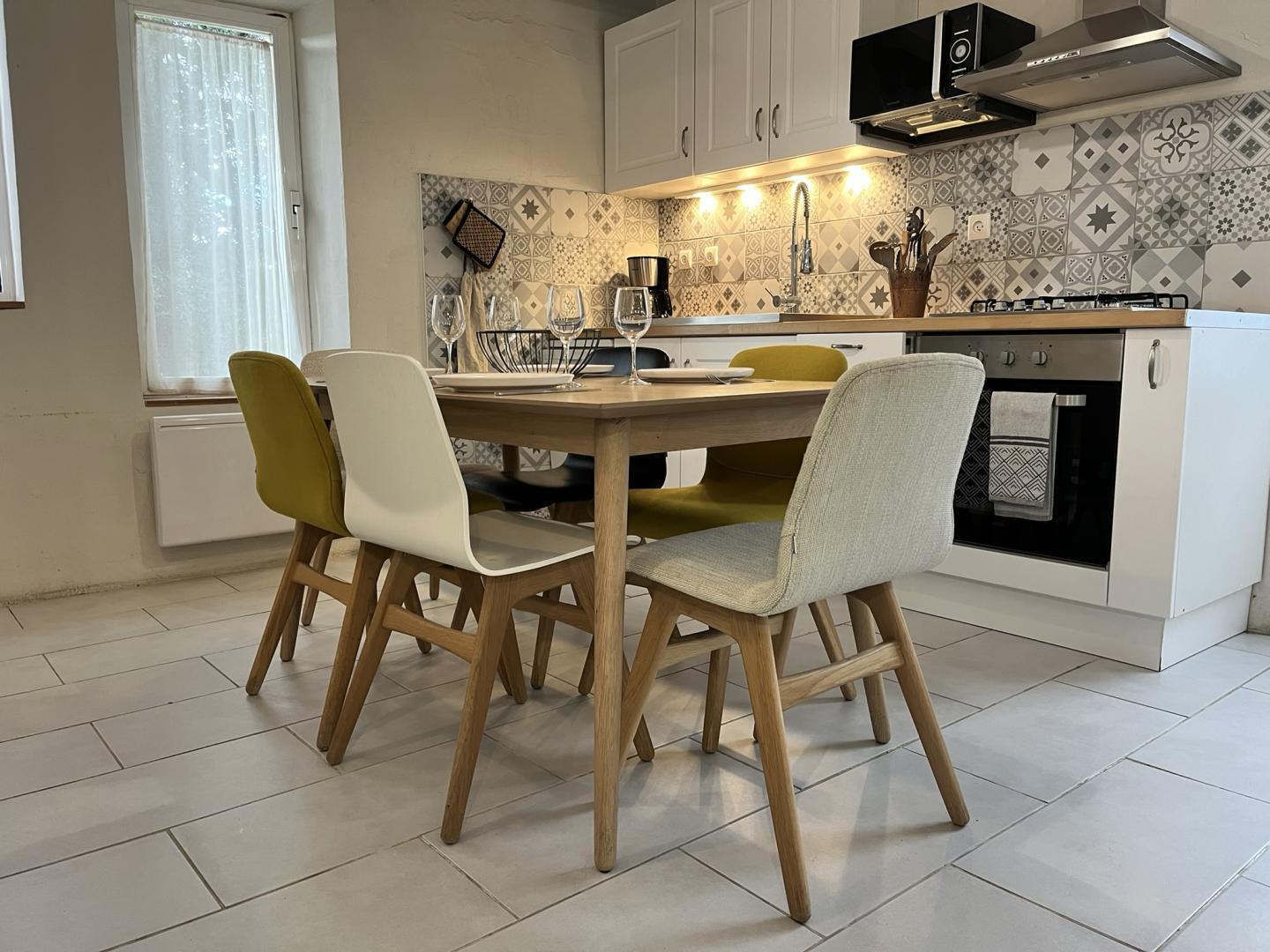 66G112610 5f831e13291e4b89bd2d208b0bae06b0