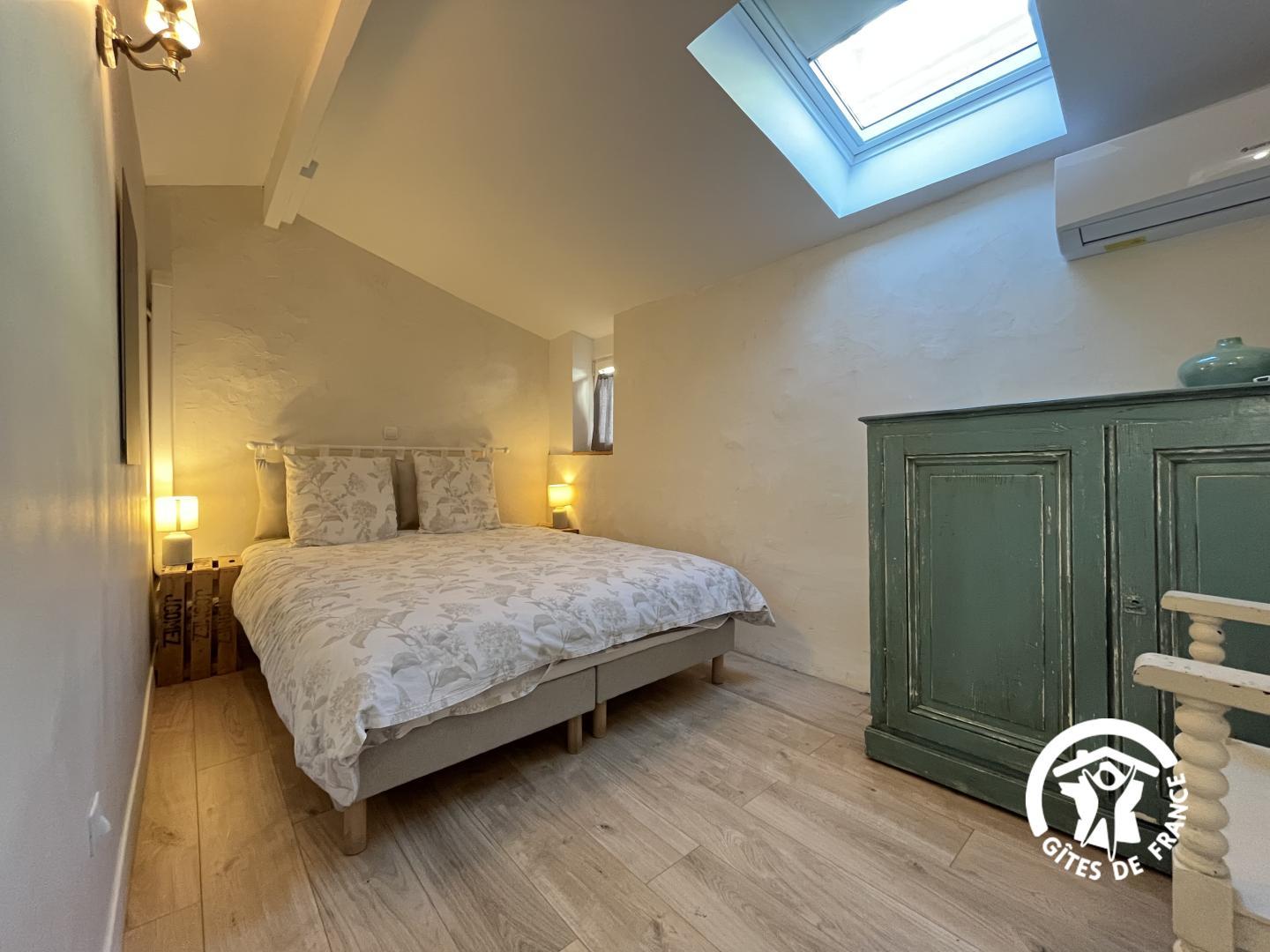 66G112610 75204181944f49f080965d3ddfb77fc9