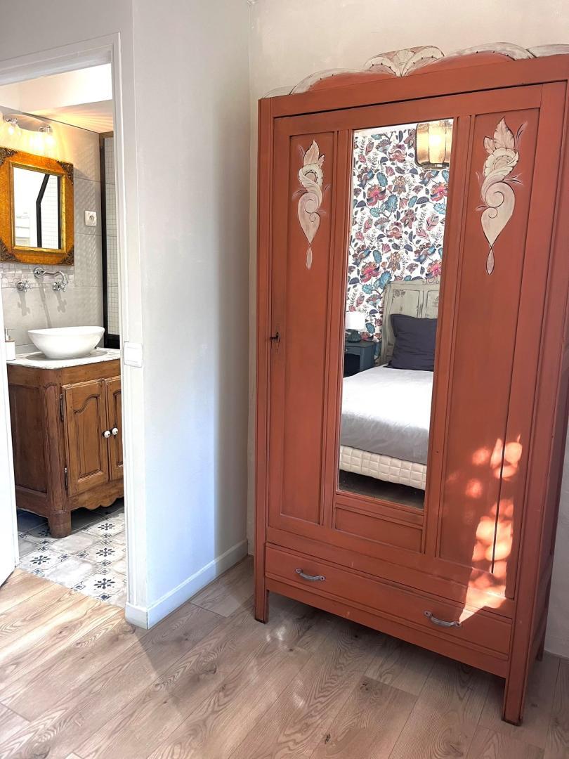 66G112610 eb441658d6524a64b7752355a53b31fd