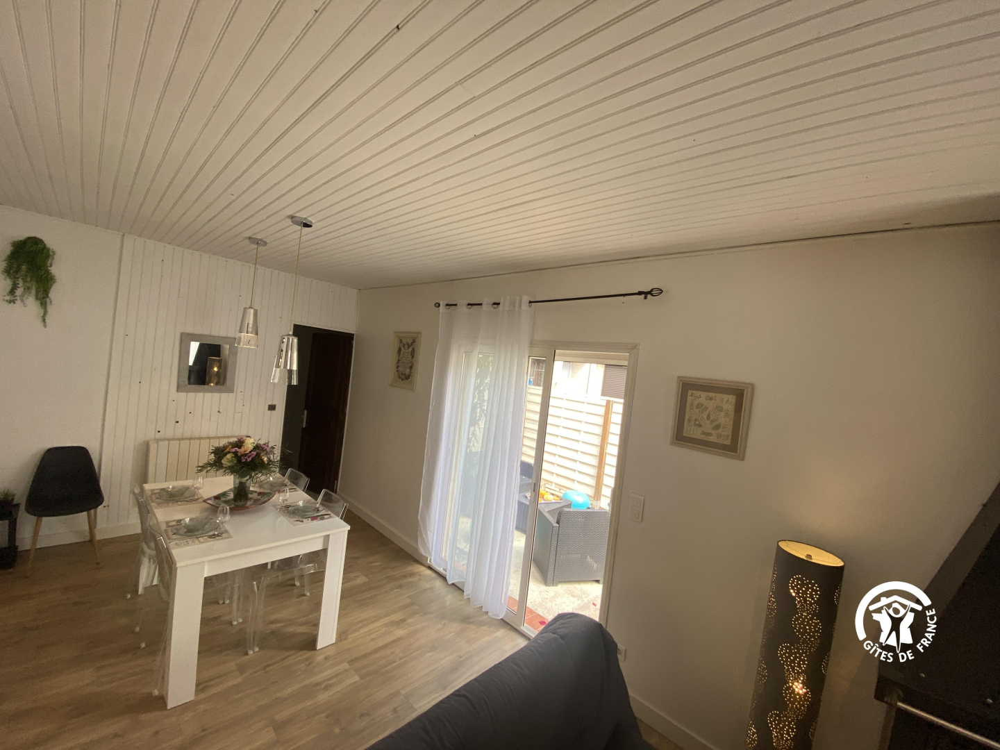 66G113410 bb9d75e4bc78414e9631810769debd88