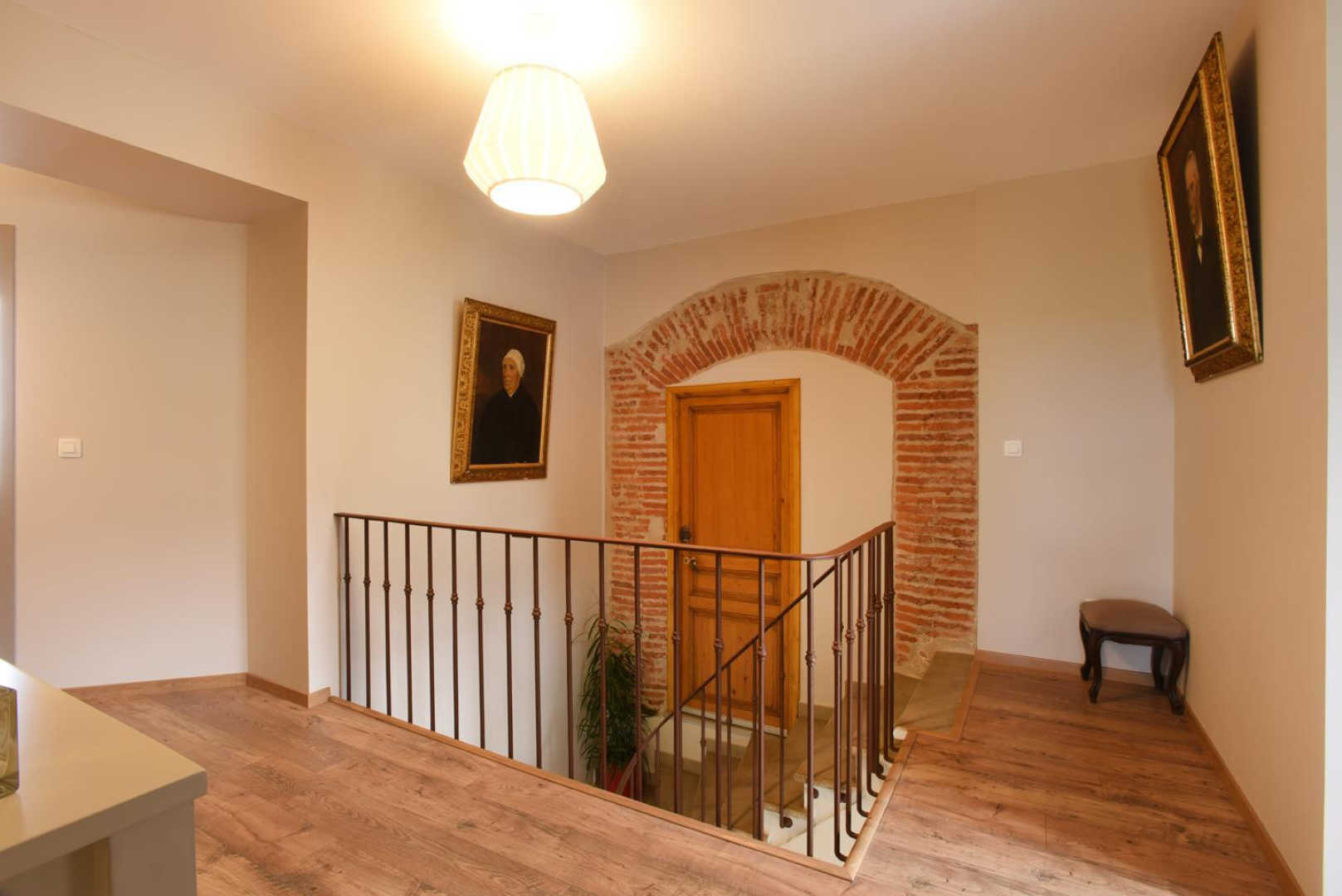 66G117005 4f6c2a7754be4968b53aad49a7a6eb30