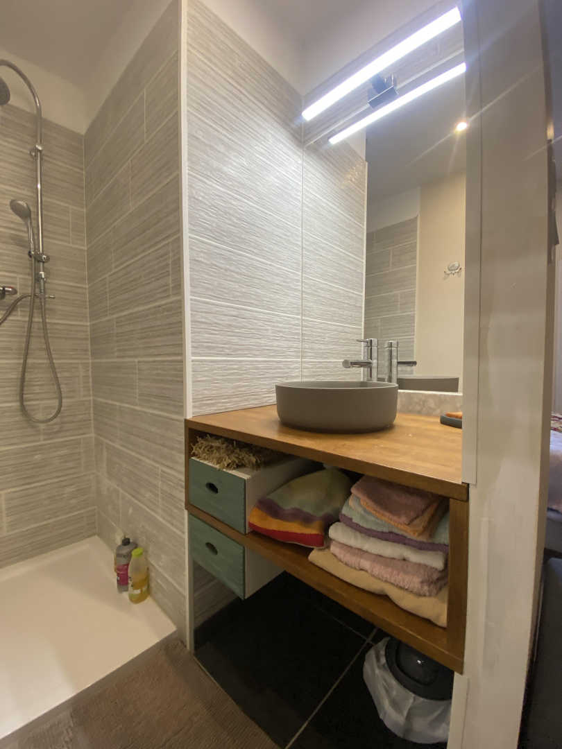 66G117701 17db175e076a47f985a4ee19253fe14d