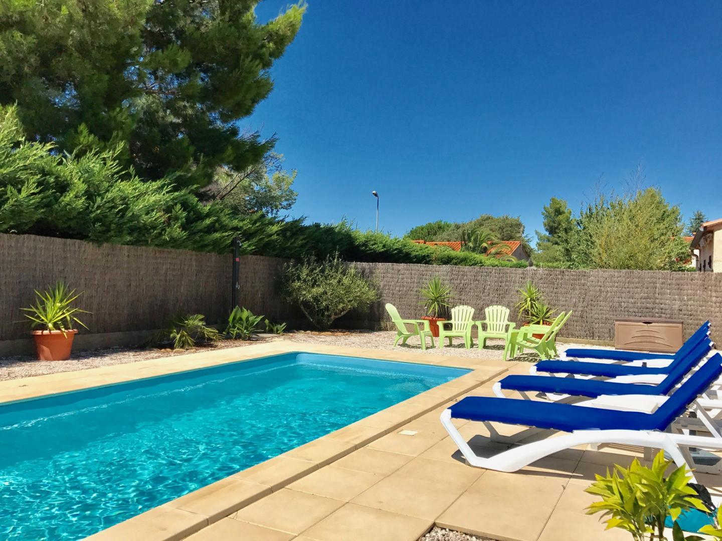 VILLA VINE AQUI