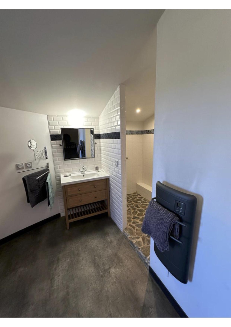 66G120701 8436a53aab25496e9b812bce883e5da8