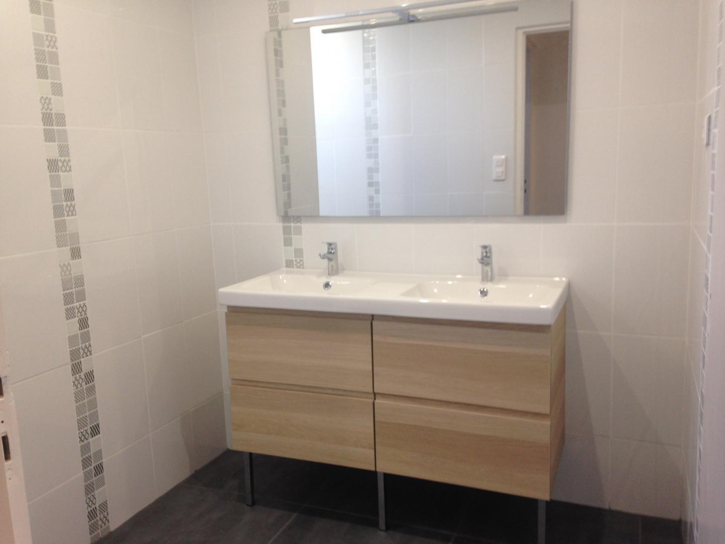 66G121004 2fa87fdbdbe845788789268bc0fdd903